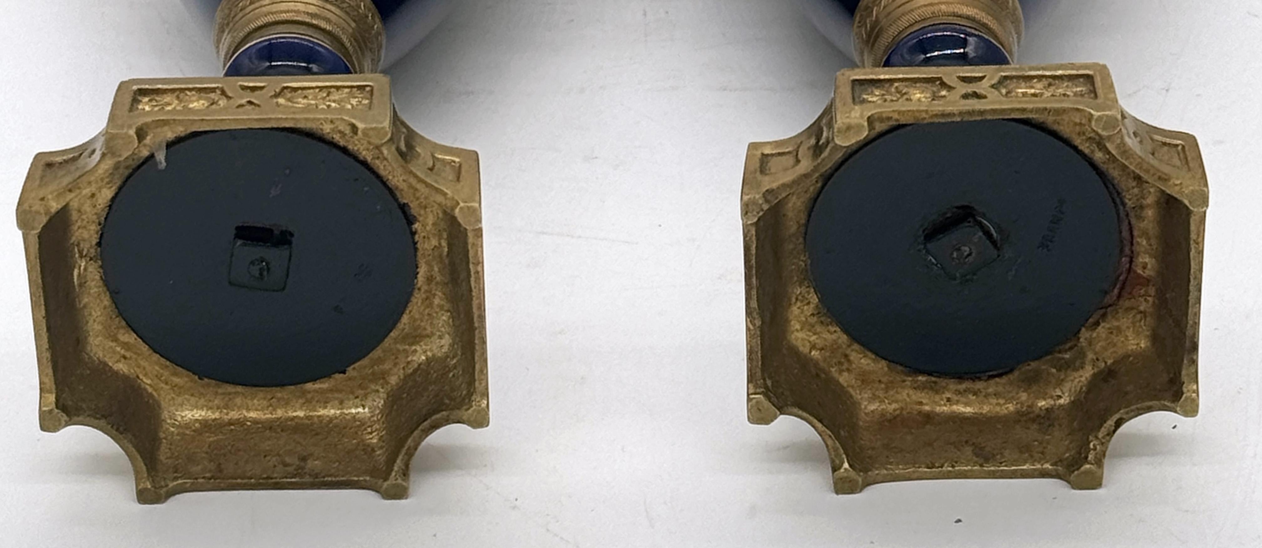 Pair Louis XVI Style Cobalt  Sevres Style Ormolu Mounted Vases in vendita 6