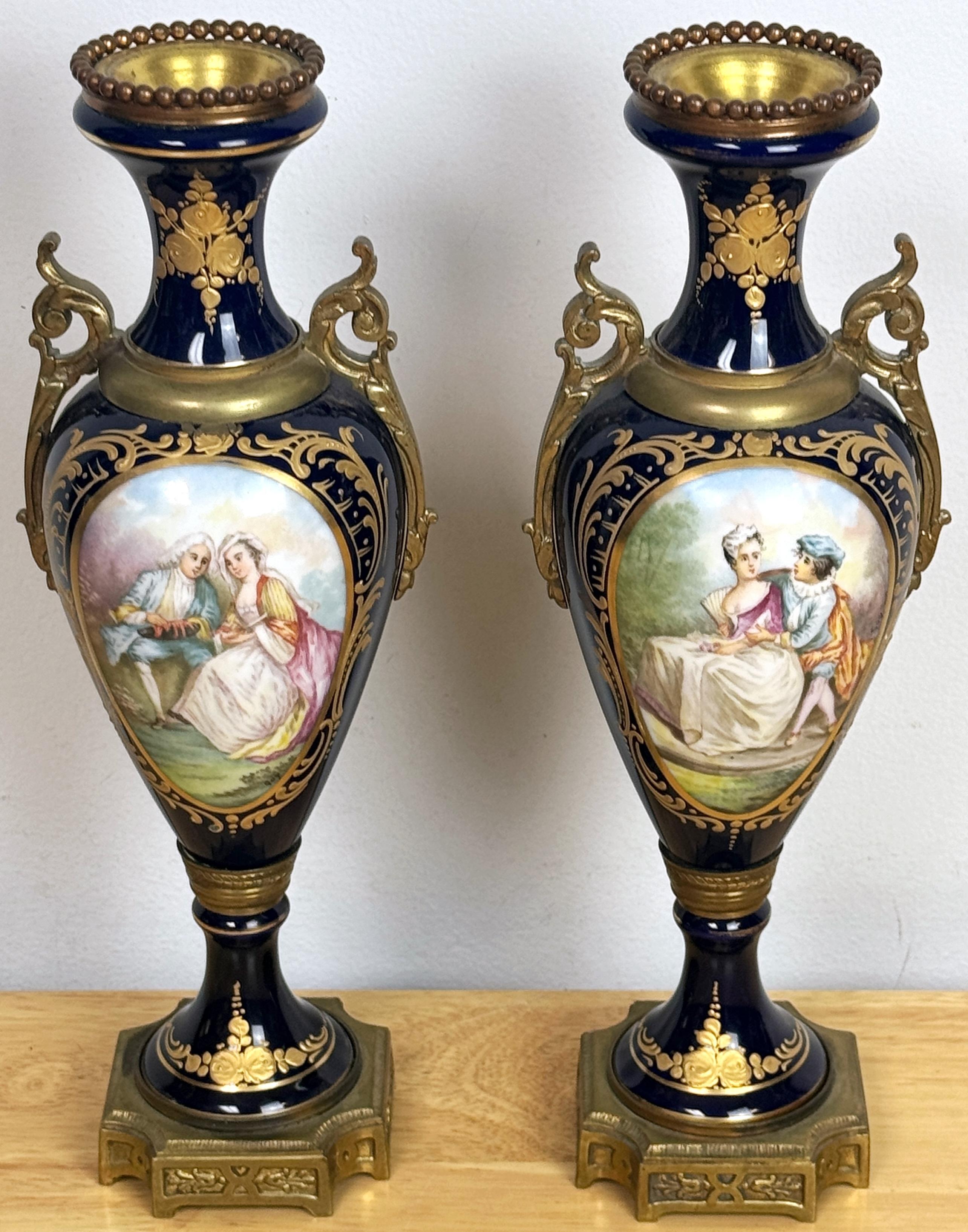 Luigi XVI Pair Louis XVI Style Cobalt  Sevres Style Ormolu Mounted Vases in vendita