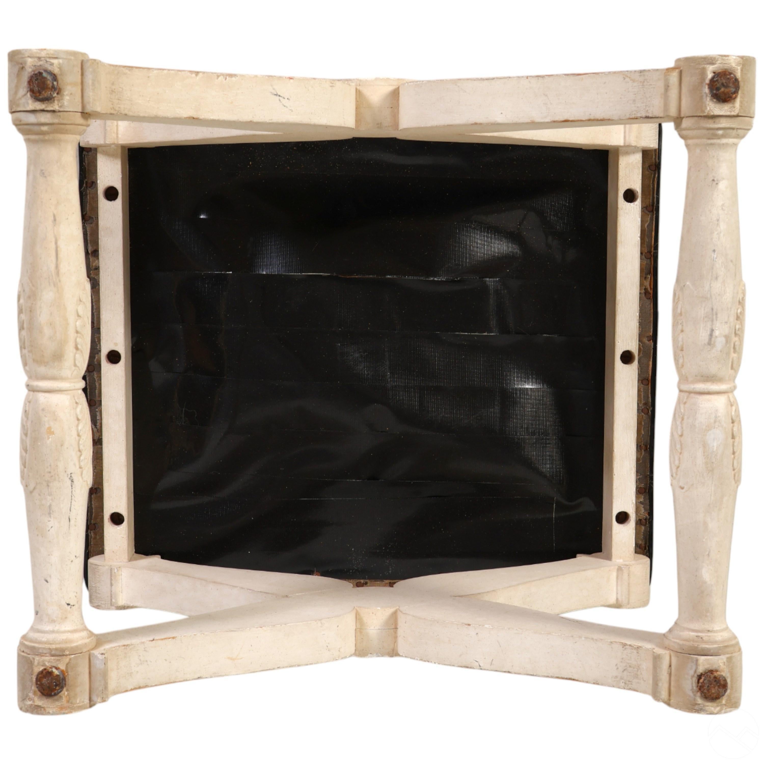 Paar Louis XVI Stil Curule Hocker im Angebot 6