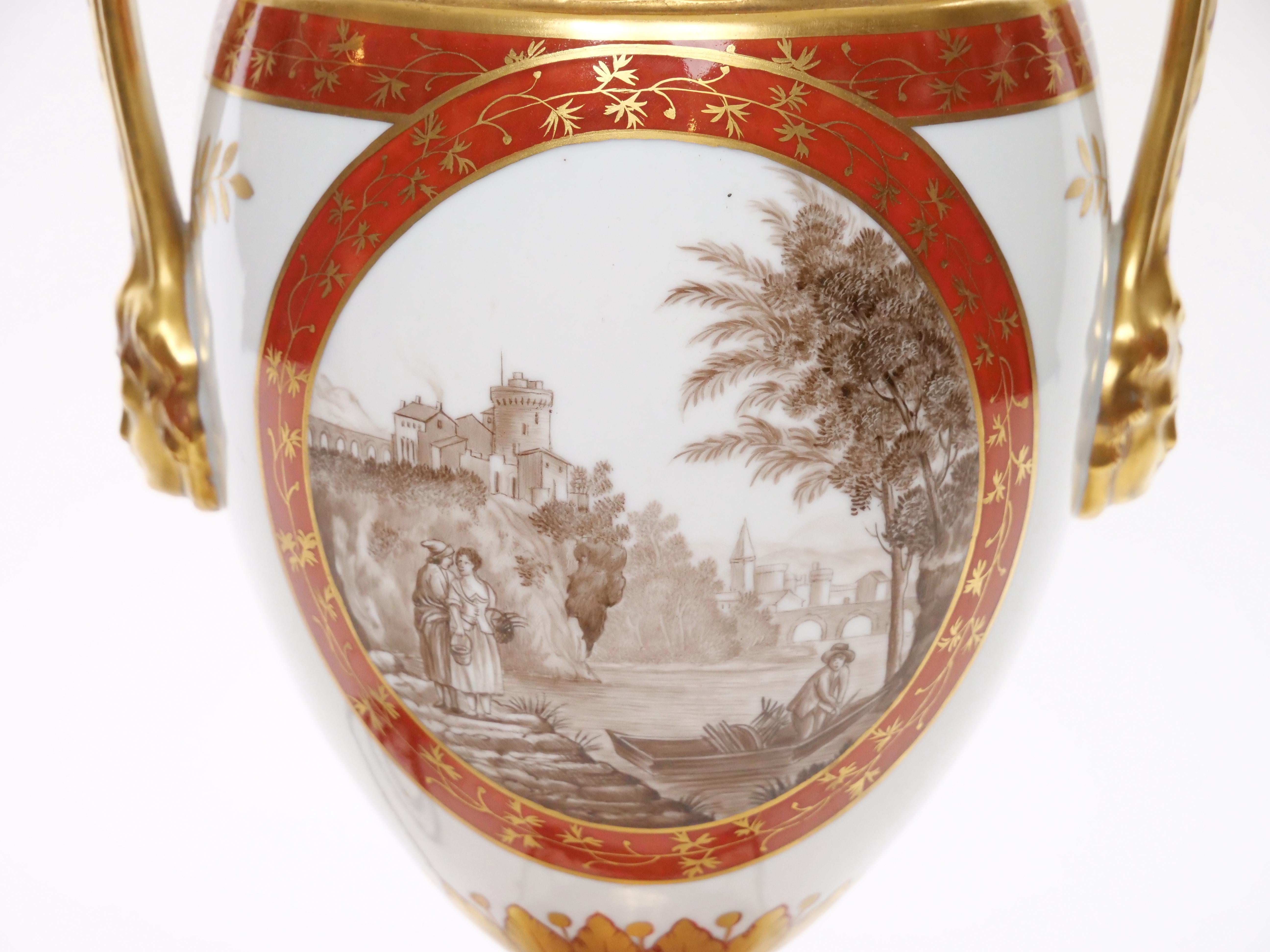 Paar französische Porzellan-/Dore-Bronze-Tischlampen im Louis-XVI.-Stil im Angebot 1