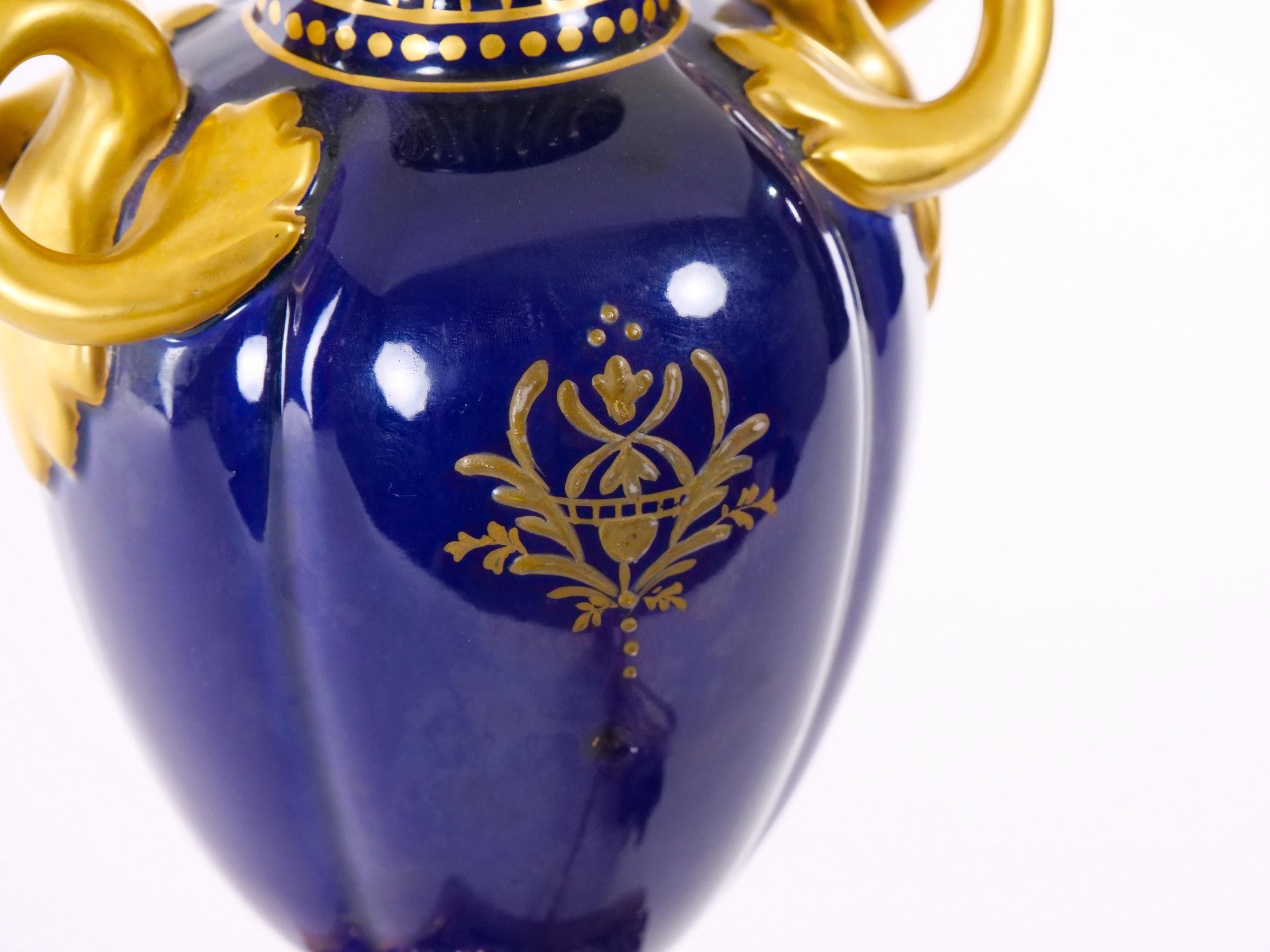 Paar Louis XVI Stil Französisch Porzellan Tischlampe im Angebot 5