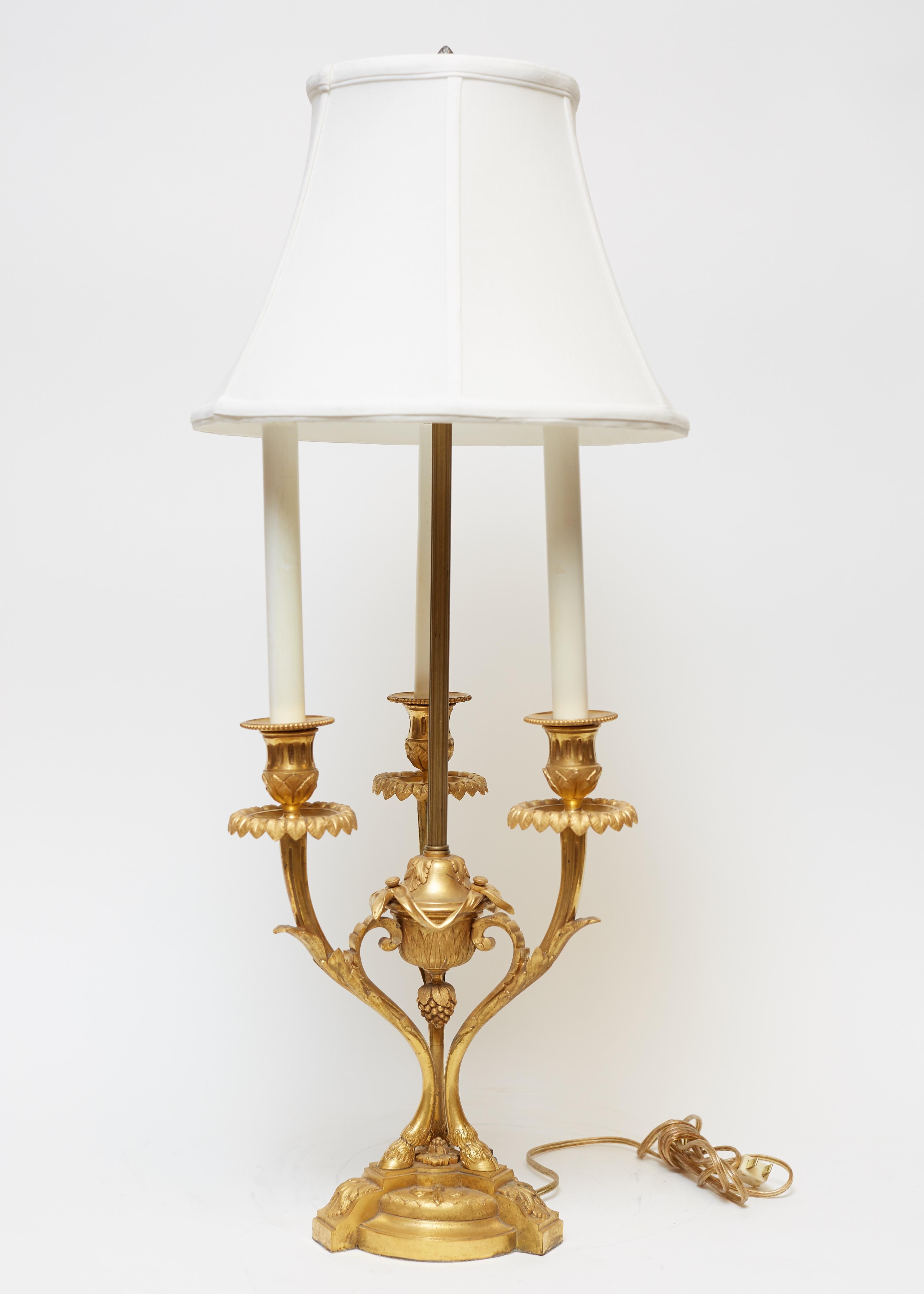 Pair of Louis XVI Style Gilt Bronze Candelabra Lamps In Good Condition For Sale In New York, NY