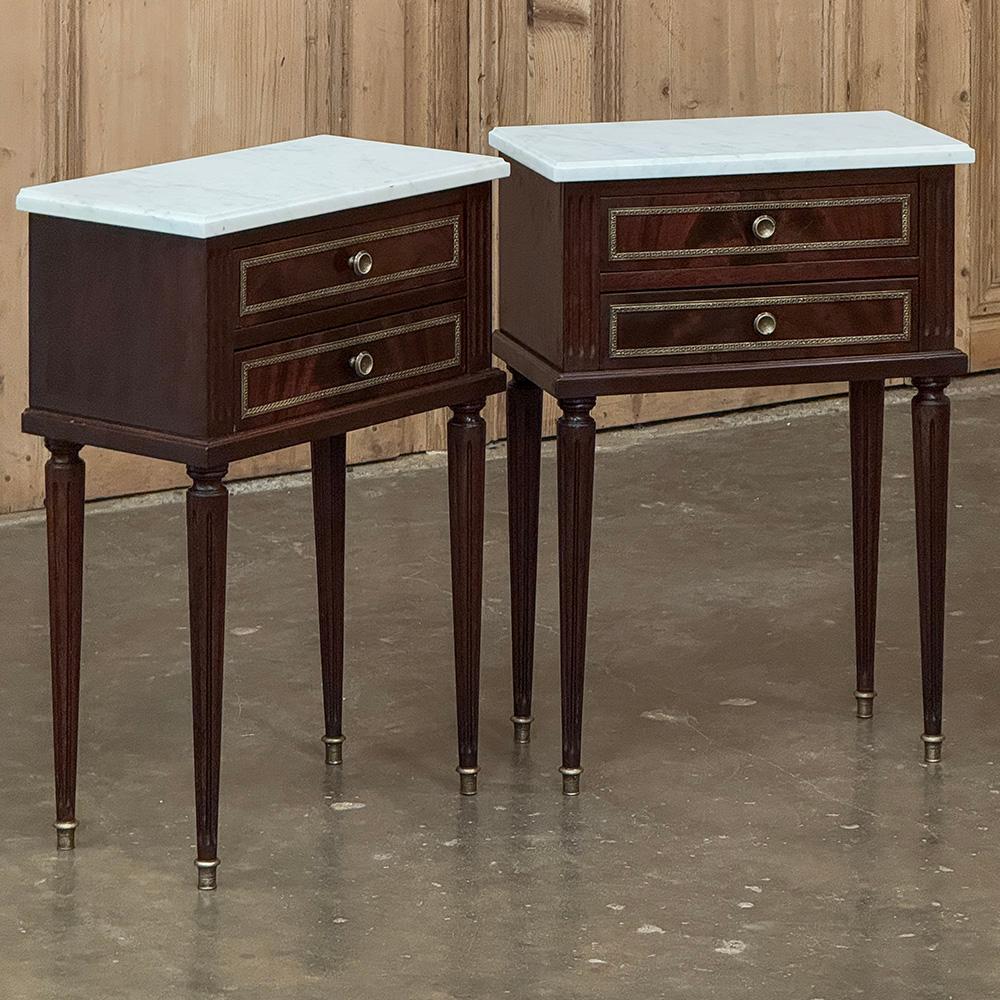 French Pair Louis XVI Style Mahogany End Tables ~ Nightstands with Carrara Marble For Sale