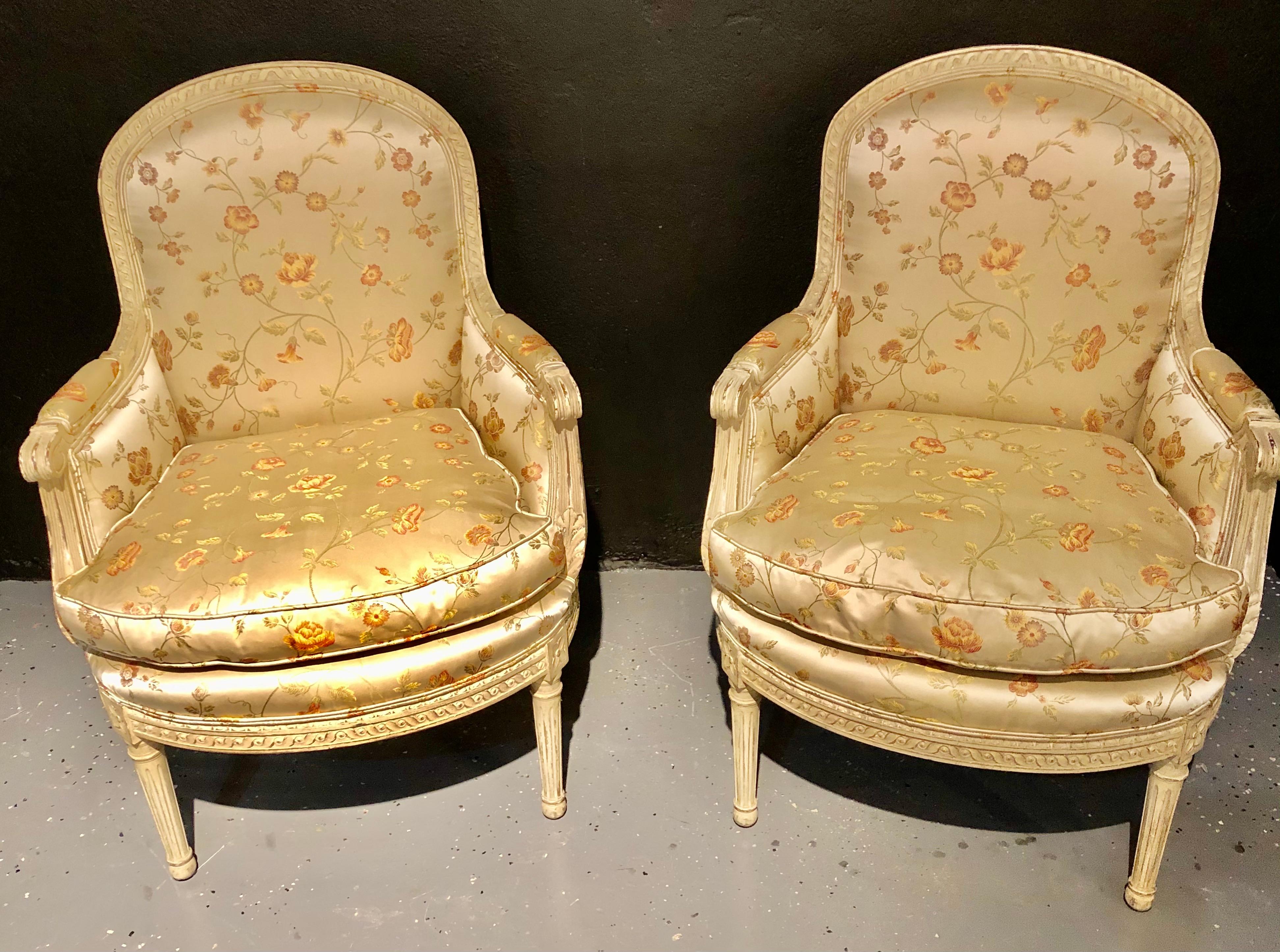 Maison Jansen Attributed, Louis XVI, Armchairs, Painted Wood, Silk, France 1930s In Good Condition For Sale In Stamford, CT