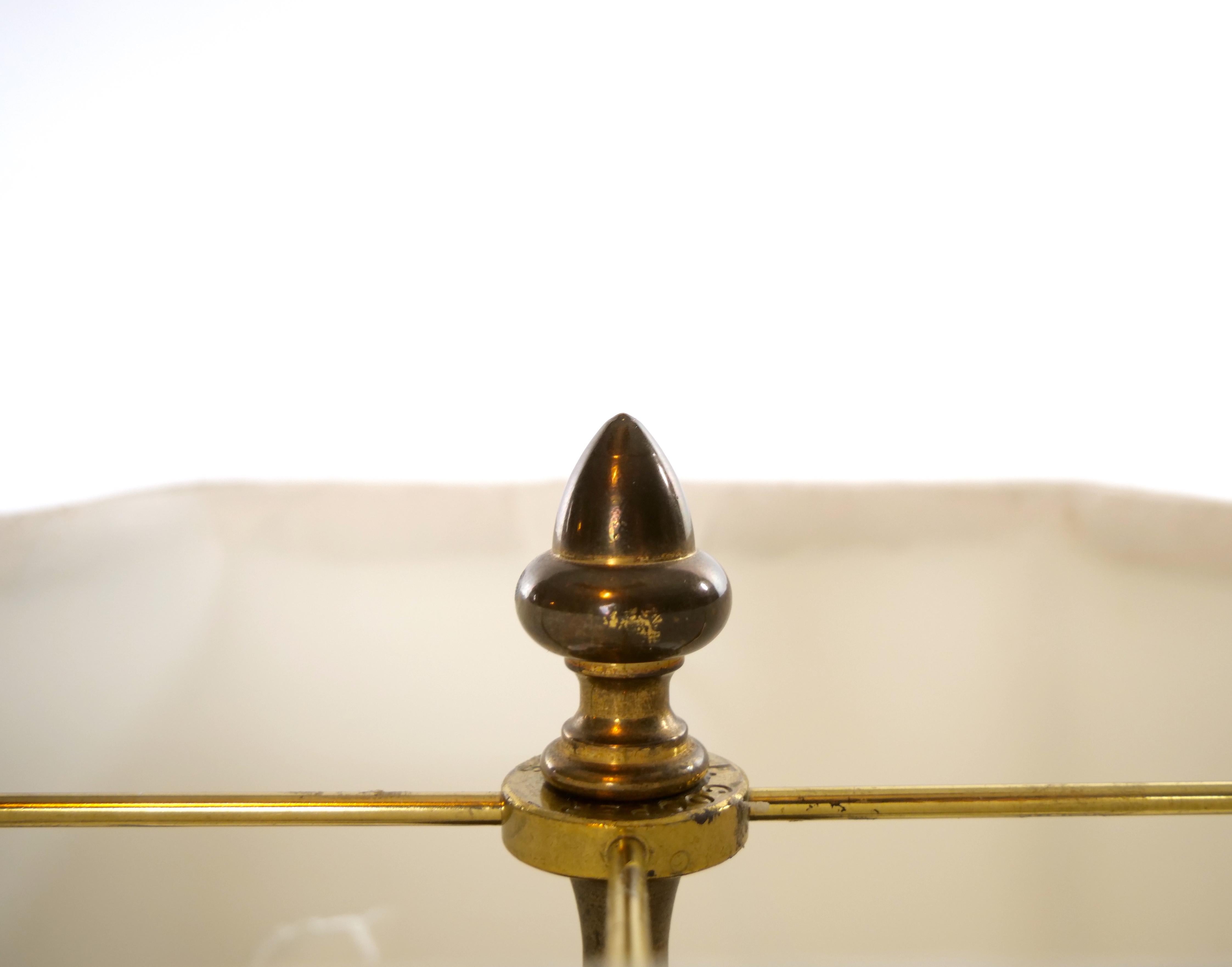 Paar Sevres-Porzellan-Vasenlampen im Louis-XVI-Stil / Dore-Bronze im Angebot 9