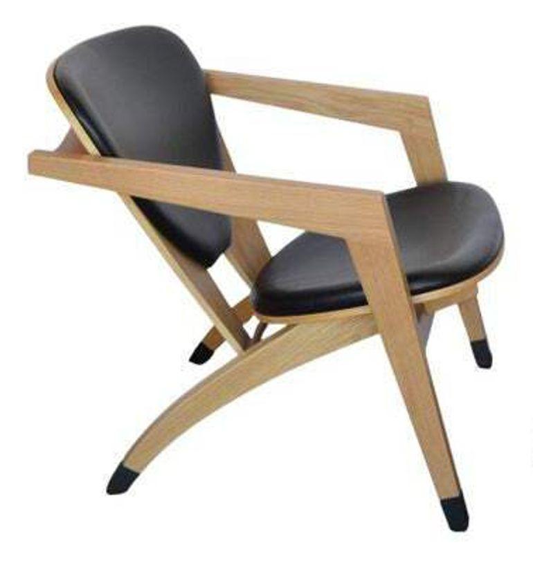 Coppia di sedie da salotto nello stile di Hans Wegner 