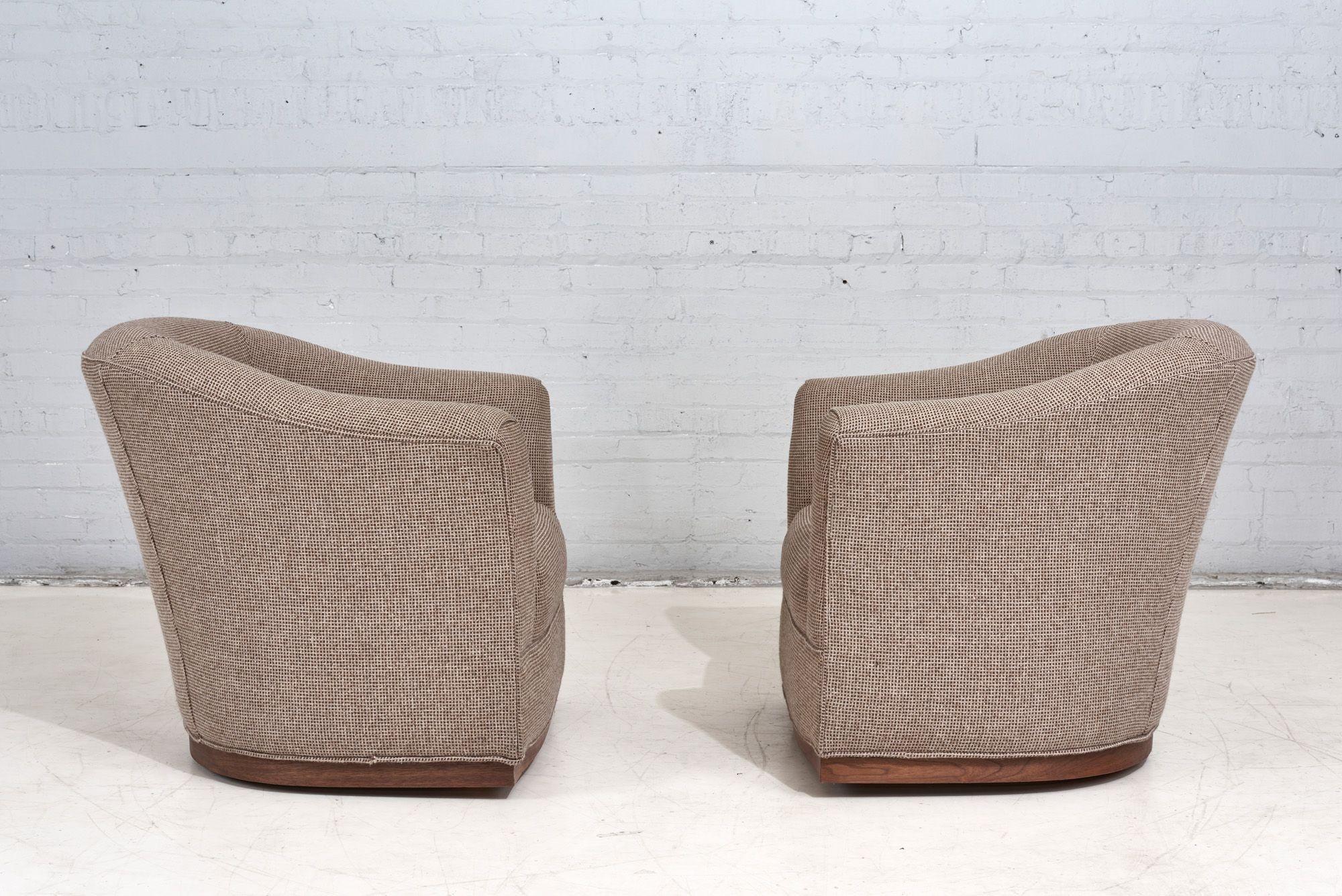 Pair Lounge Chairs W / Walnut Plinth Base, 1960 For Sale 1