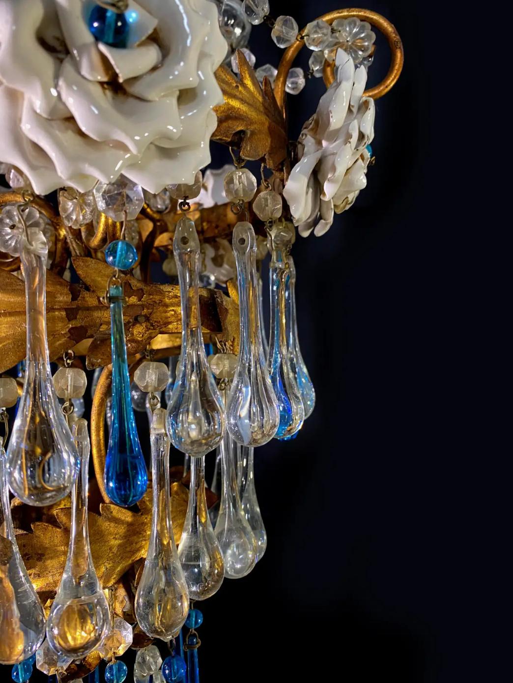 Pair of Lovely Chandeliers with White Roses and Blue Drops, Murano, 1950s For Sale 9