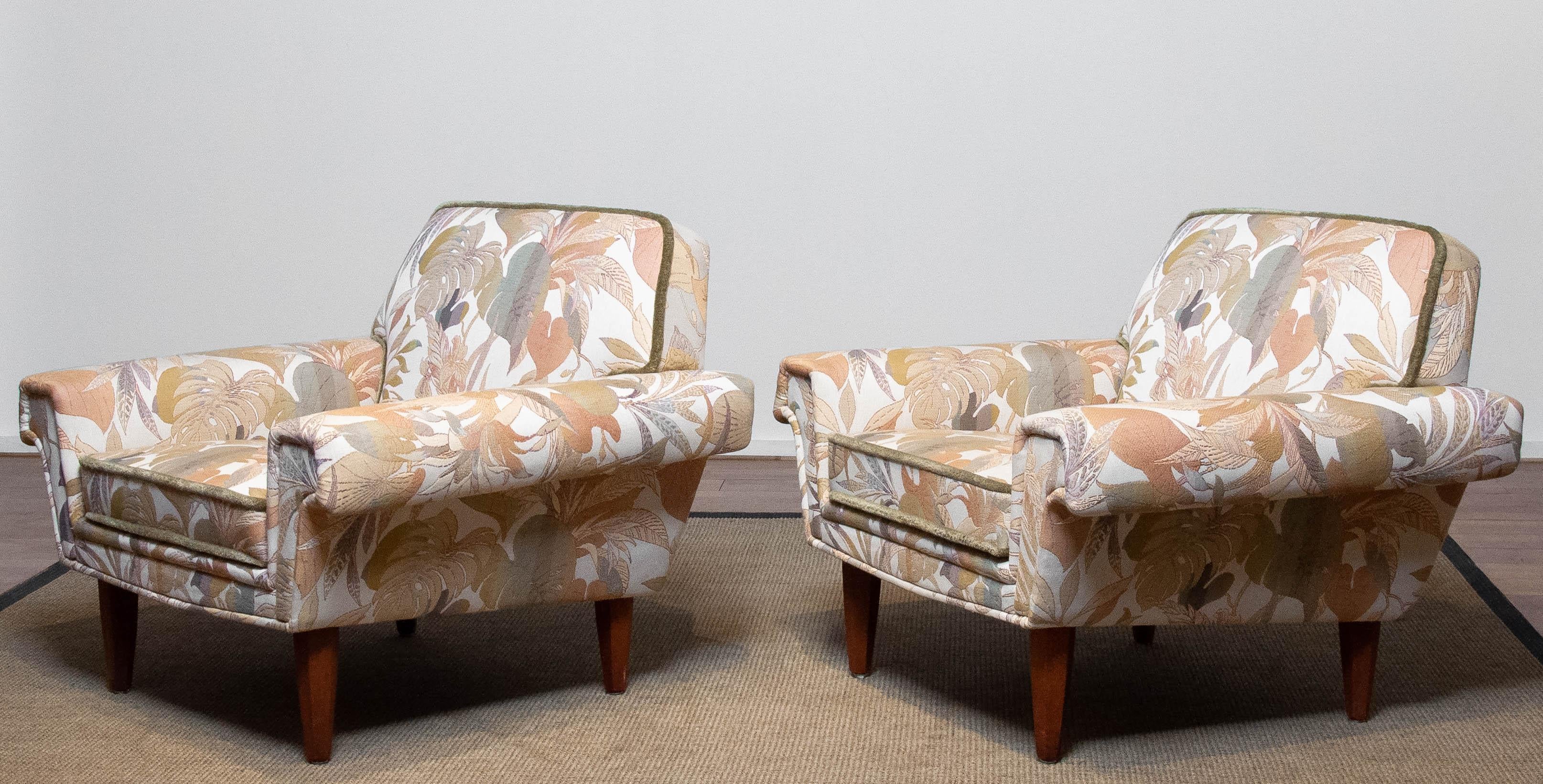 Pair Low Back Lounge Chairs Upholstered Floral Jacquard Fabric From Denmark 1970 For Sale 7