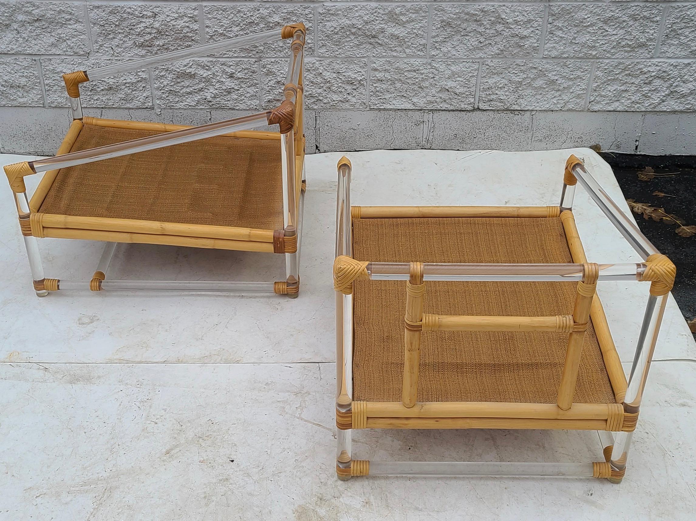 Coppia di sedie da salotto in lucite e rattan di McGuire per Four Seasons 9