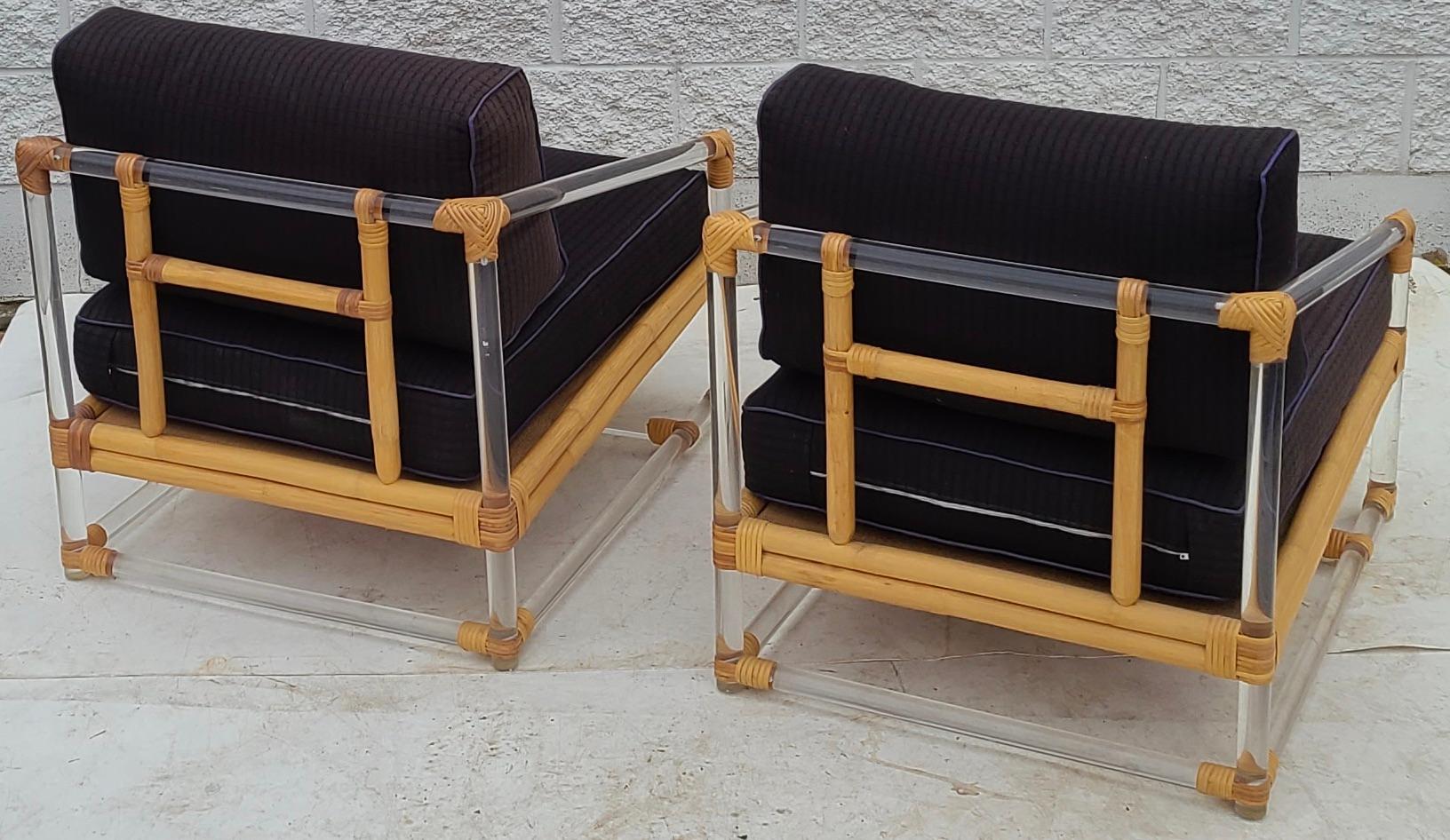 Coppia di sedie da salotto in lucite e rattan di McGuire per Four Seasons 2