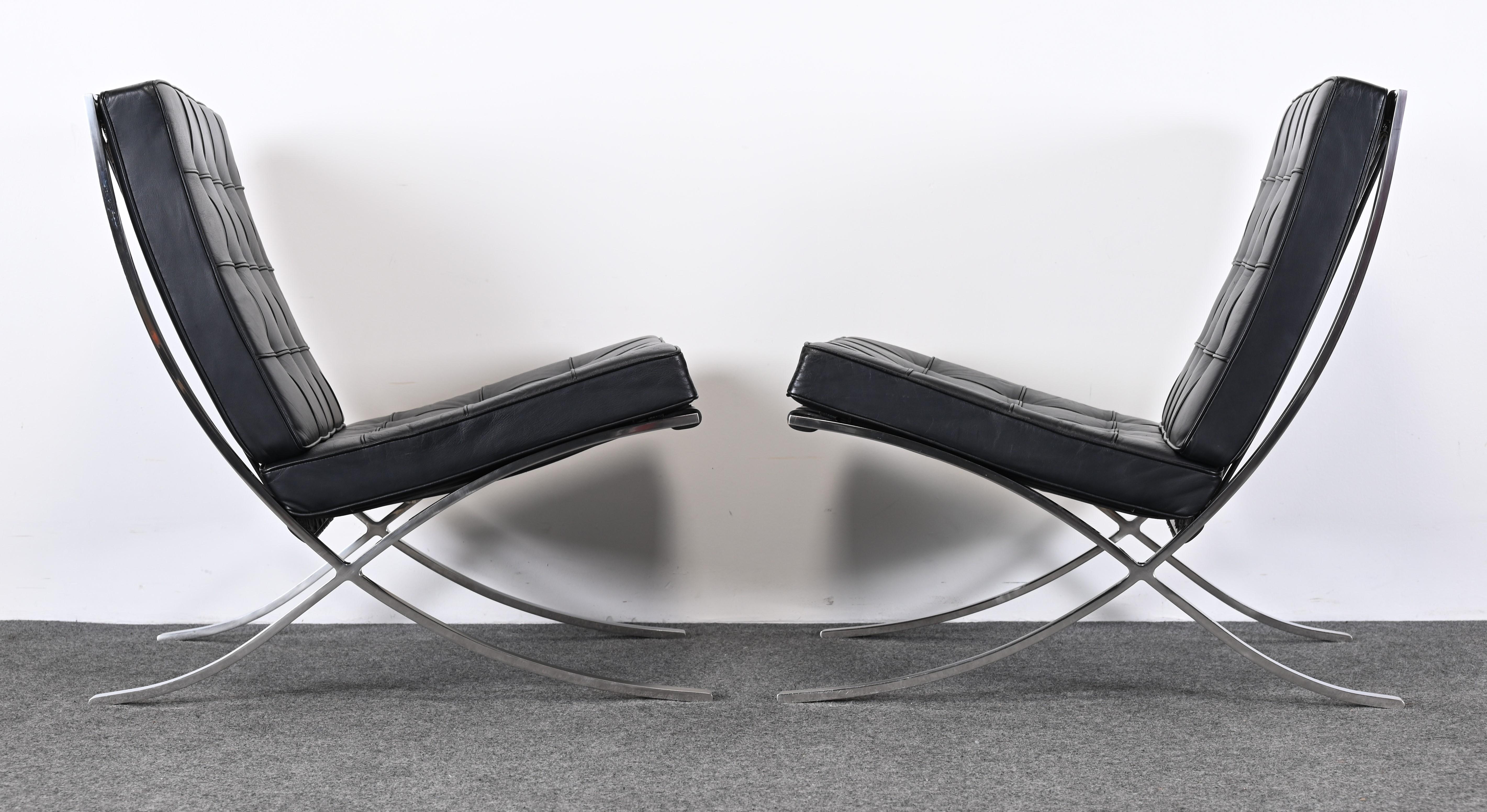 Pair Ludwig Mies van der Rohe Barcelona Chairs for Knoll Associates, Inc., 1960s 6