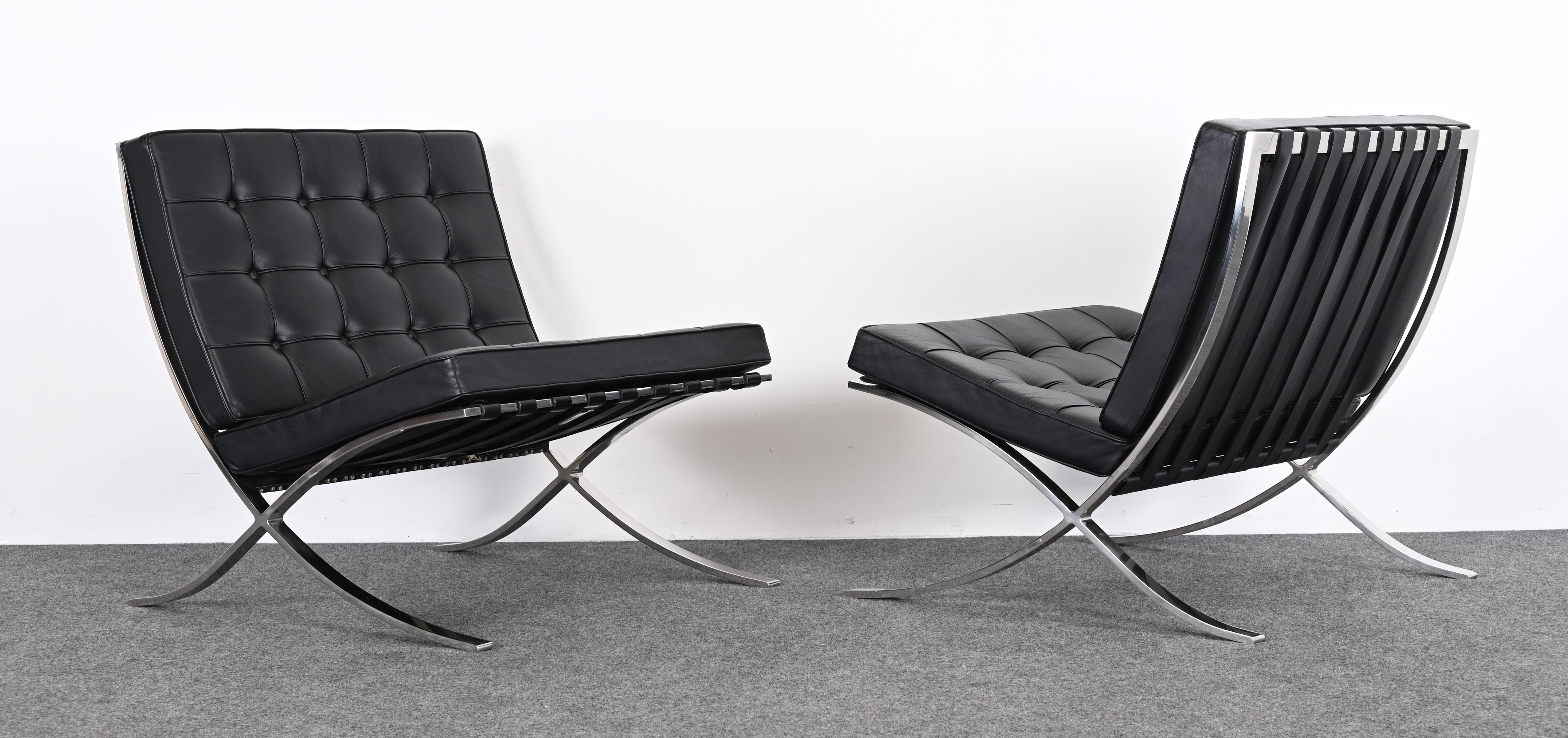 American Pair Ludwig Mies van der Rohe Barcelona Chairs for Knoll Associates, Inc., 1960s