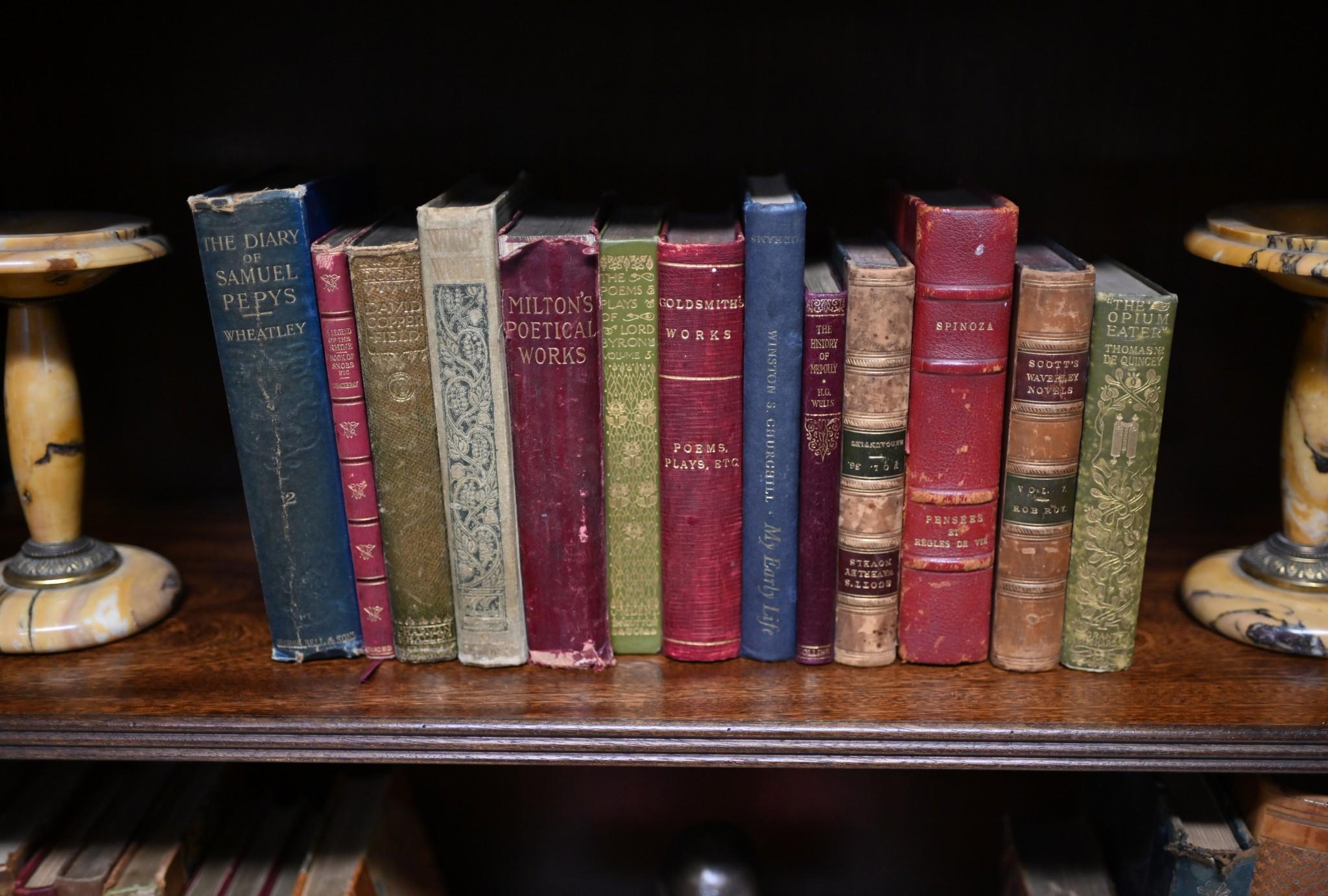 Gorgeous pair of English Edwardian style open bookcases
These are the perfect mix of form and function
Stand in at six feet tall so ample storage space
Work on the adjustable slat system with the shelves so great for both books and decorative