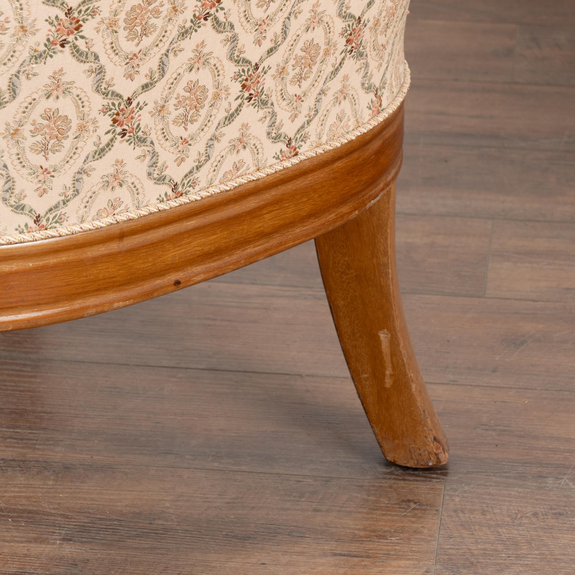 Pair, Mahogany Club Library Chairs, Denmark circa 1900's For Sale 4