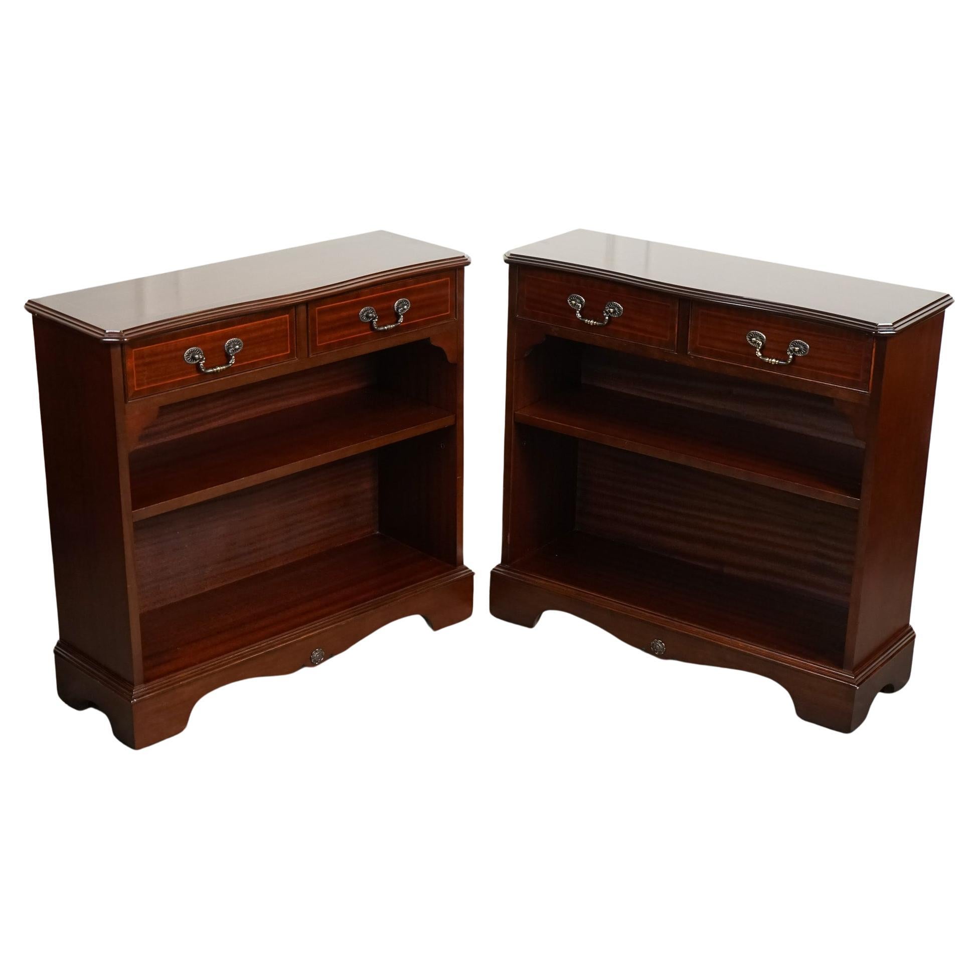 PAIR MAHOGANY OPEN DWARF LIBRARY BOOKCASES ADJUSTABLE SHELVES j1 For Sale