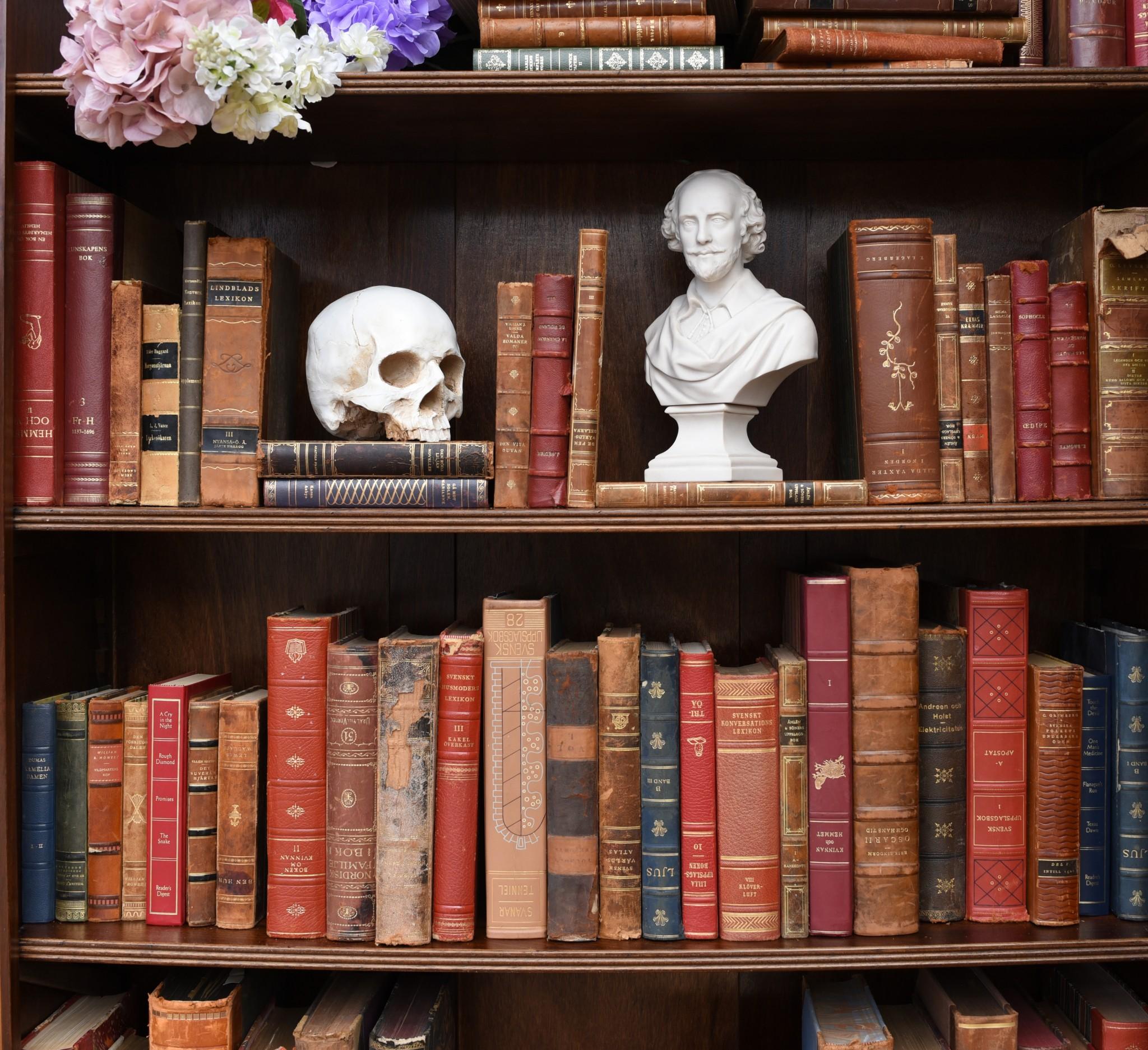 Pair Mahogany Open Front Bookcase - Regency Sheraton Bookcase In Good Condition For Sale In Potters Bar, GB