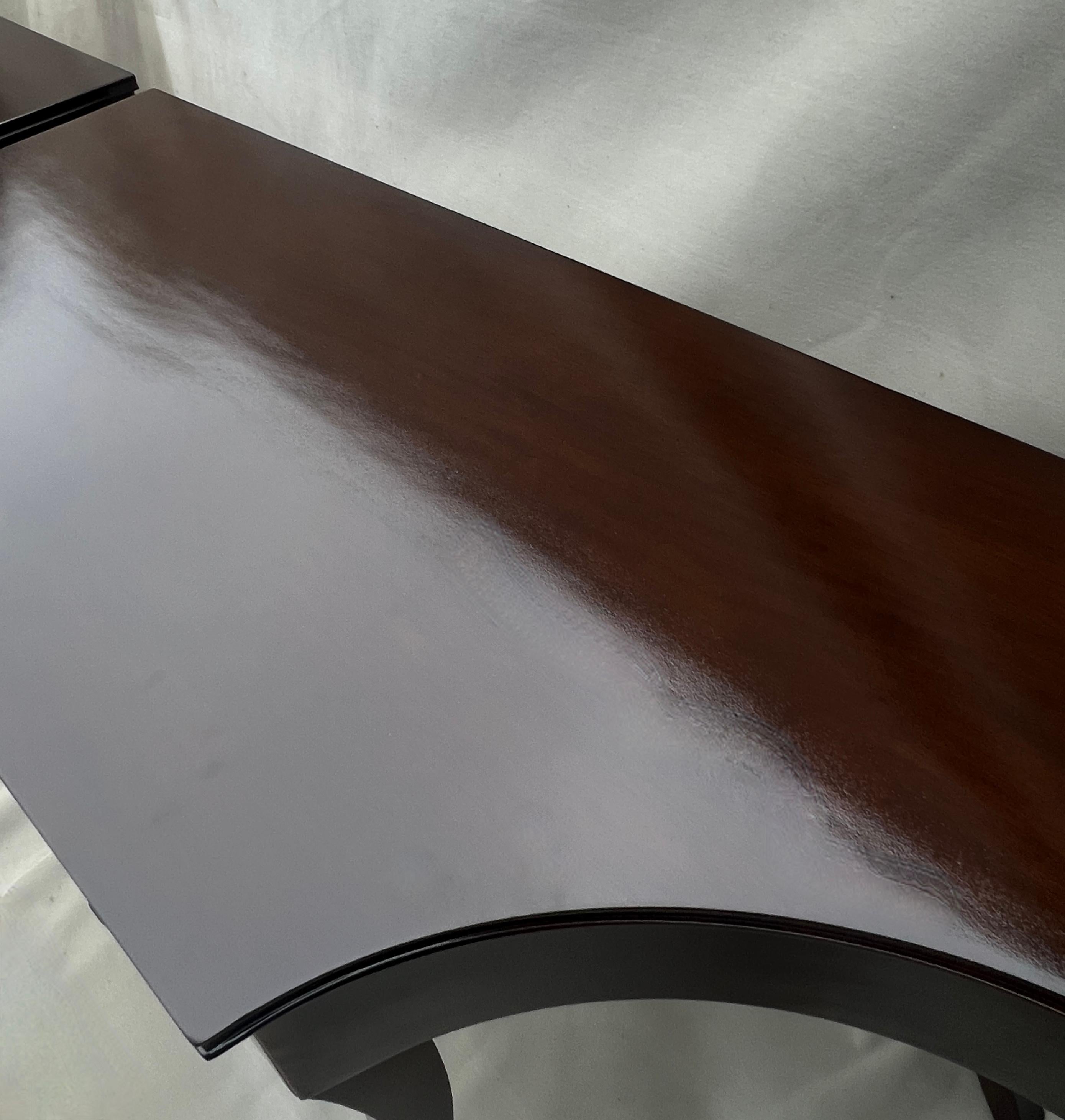 Pair Mahogany Rose Tarlow Melrose House Keats Console Tables with Three Drawers im Angebot 4