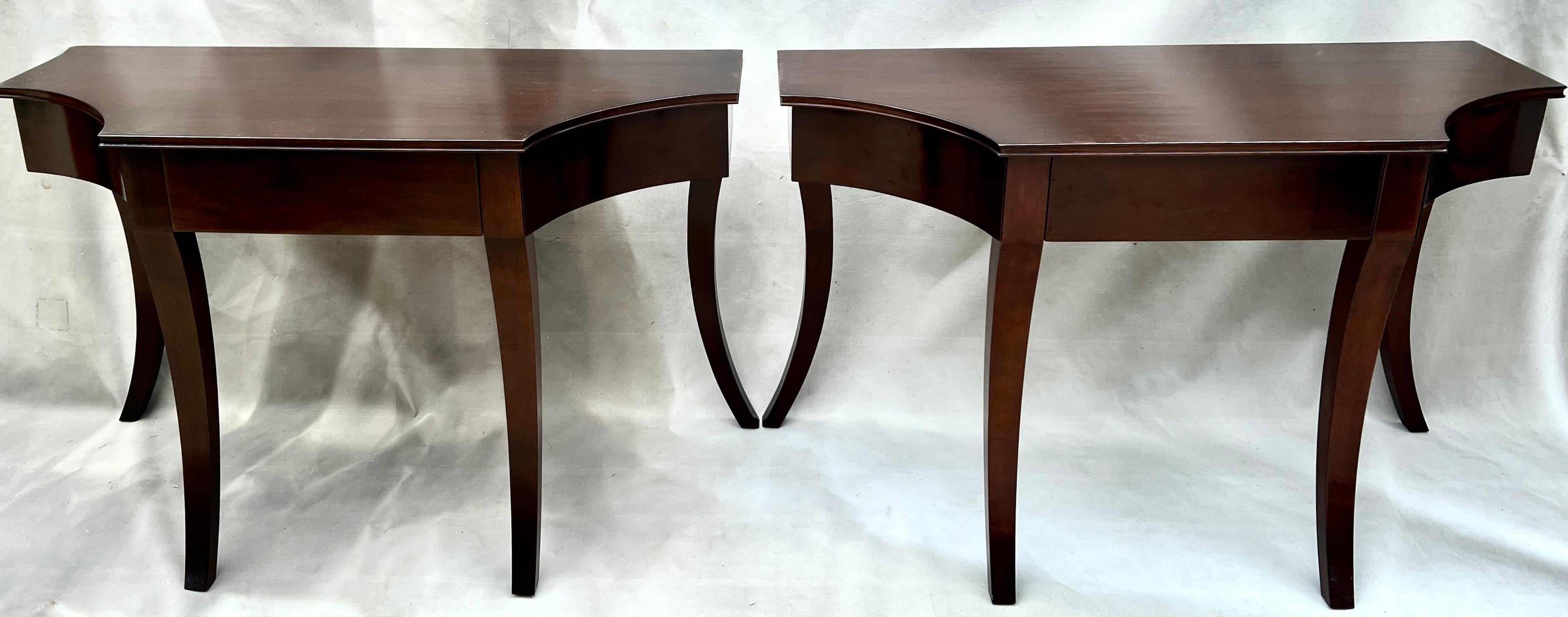 Pair Mahogany Rose Tarlow Melrose House Keats Console Tables with Three Drawers im Angebot 1