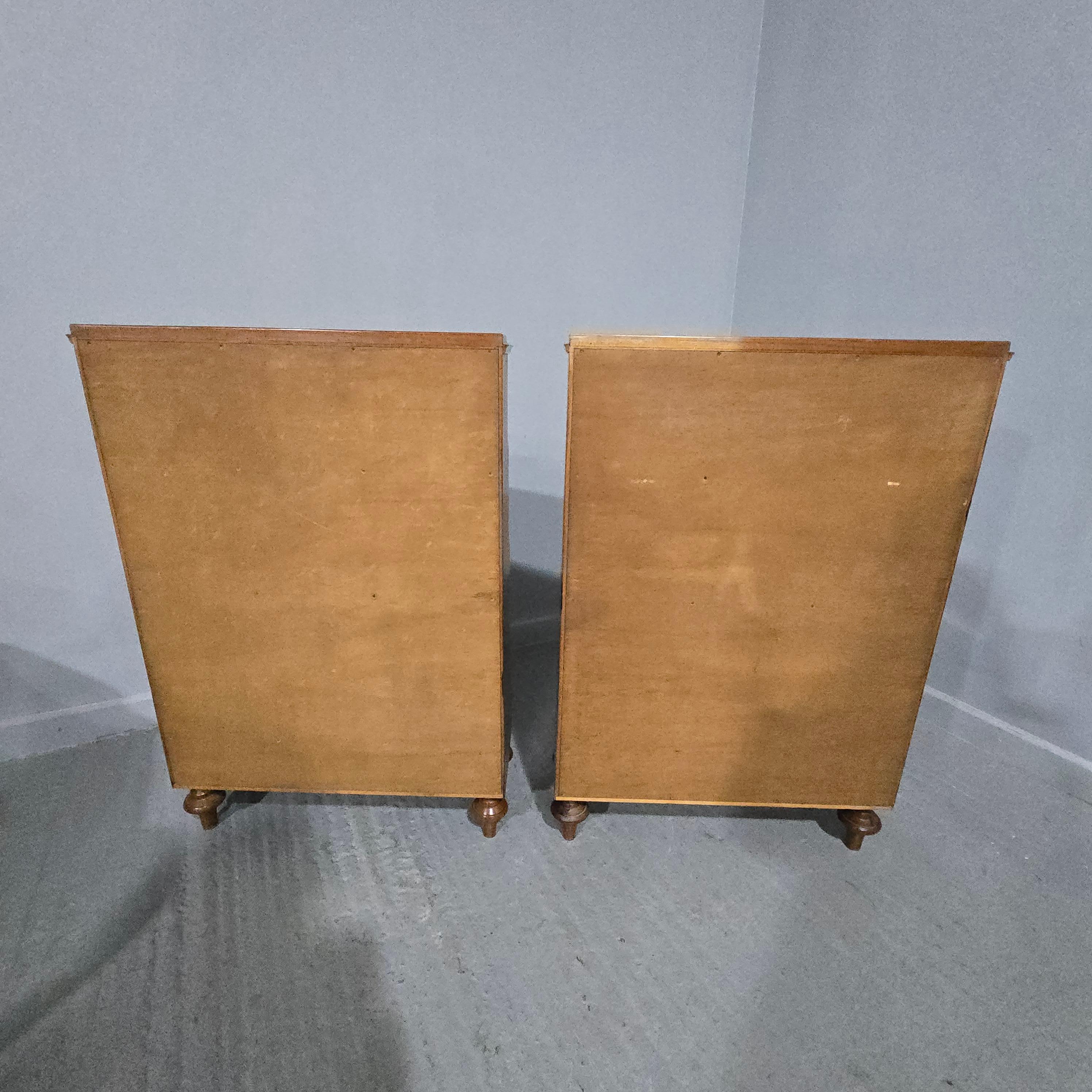 Coppia di librerie a cascata in mogano in vendita 5