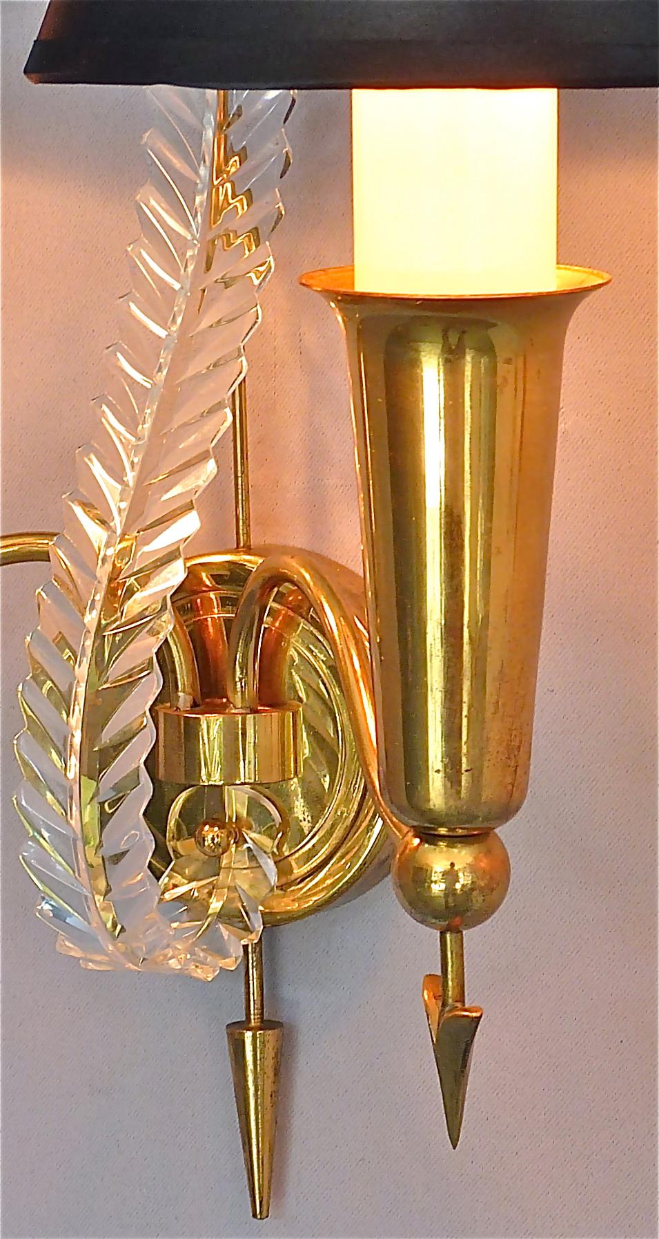 Pair of Maison Arlus Midcentury Sconces Jansen Arrow Brass Lamp, Gio Ponti Style In Good Condition In Nierstein am Rhein, DE