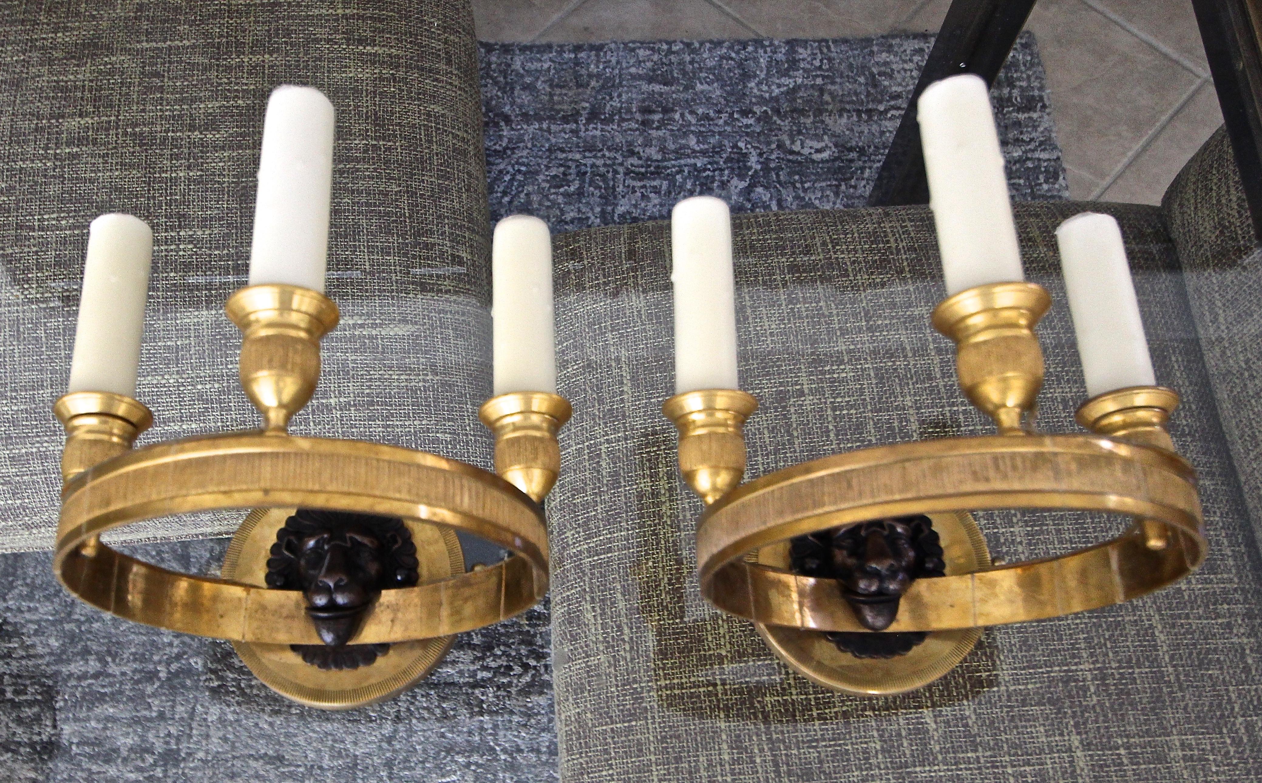 Mid-20th Century Pair of Maison Baguès Style French 3-Light Lion Wall Sconces For Sale