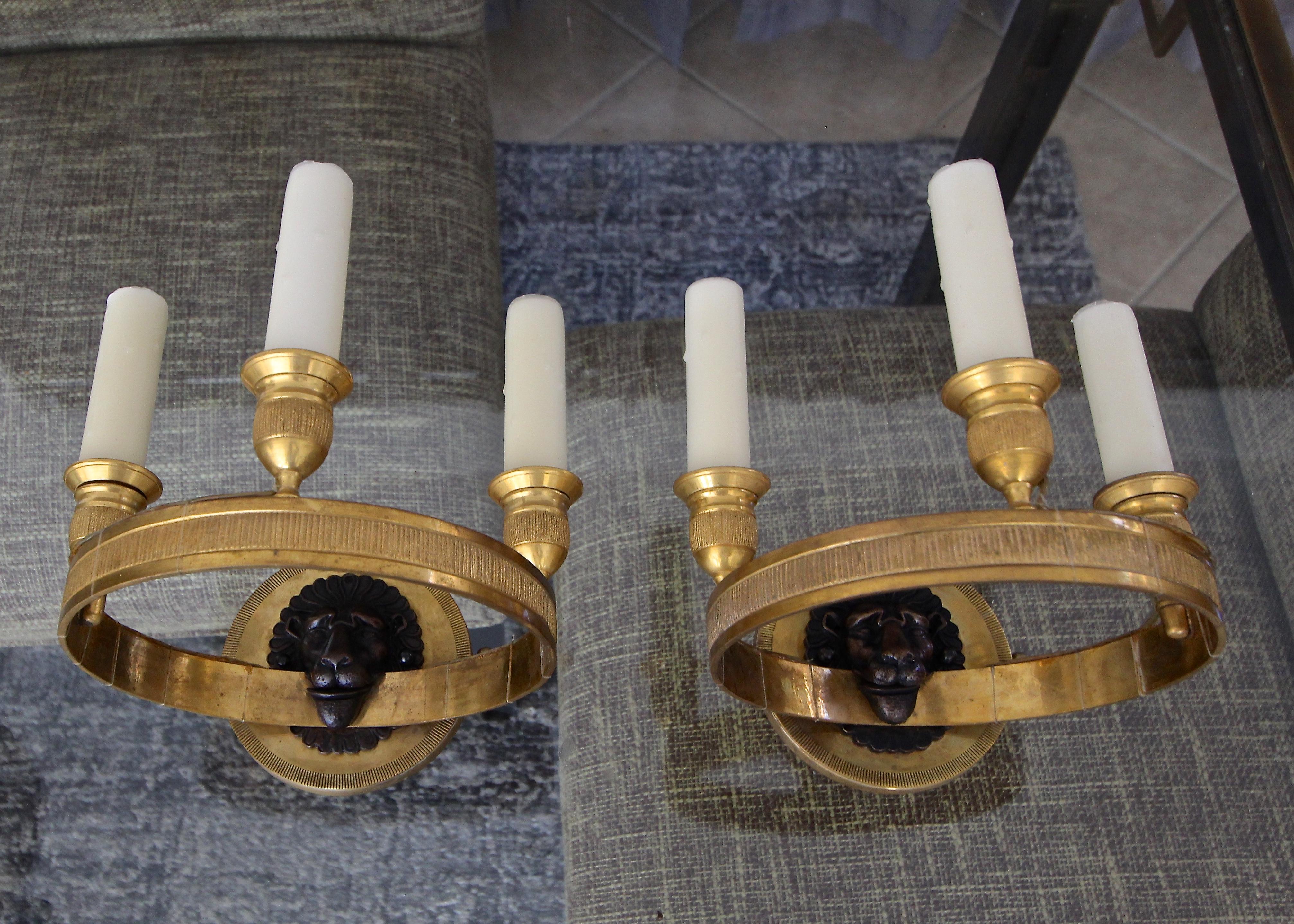 Pair of Maison Baguès Style French 3-Light Lion Wall Sconces For Sale 2