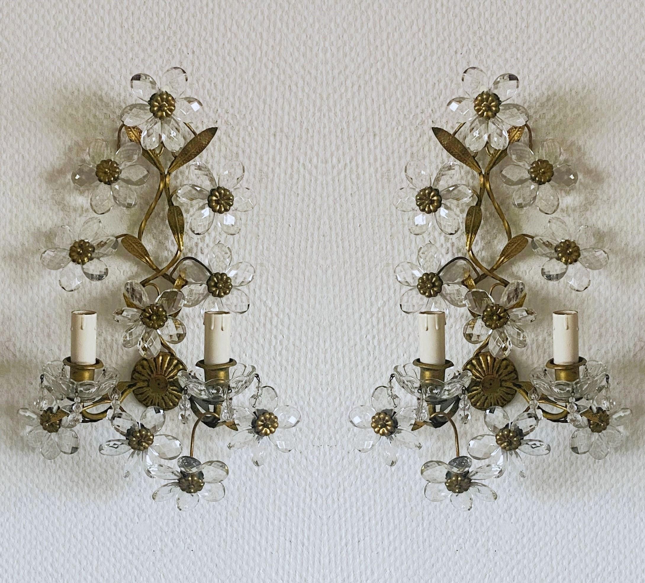 French Pair Maison Baguès Wrought Iron Clear Crystal Flower Wall Sconces, 1920s For Sale