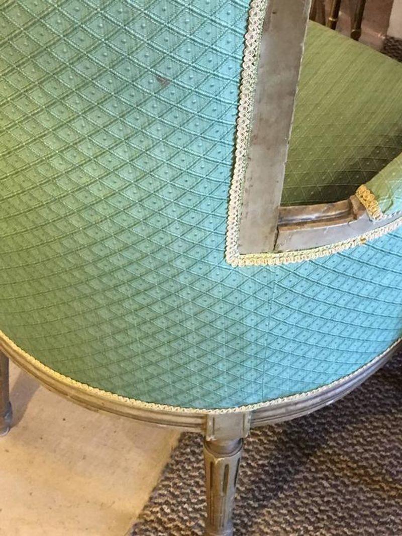 Tissu Paire de chaises bergères de style Louis XVI estampillées Maison Jansen, France