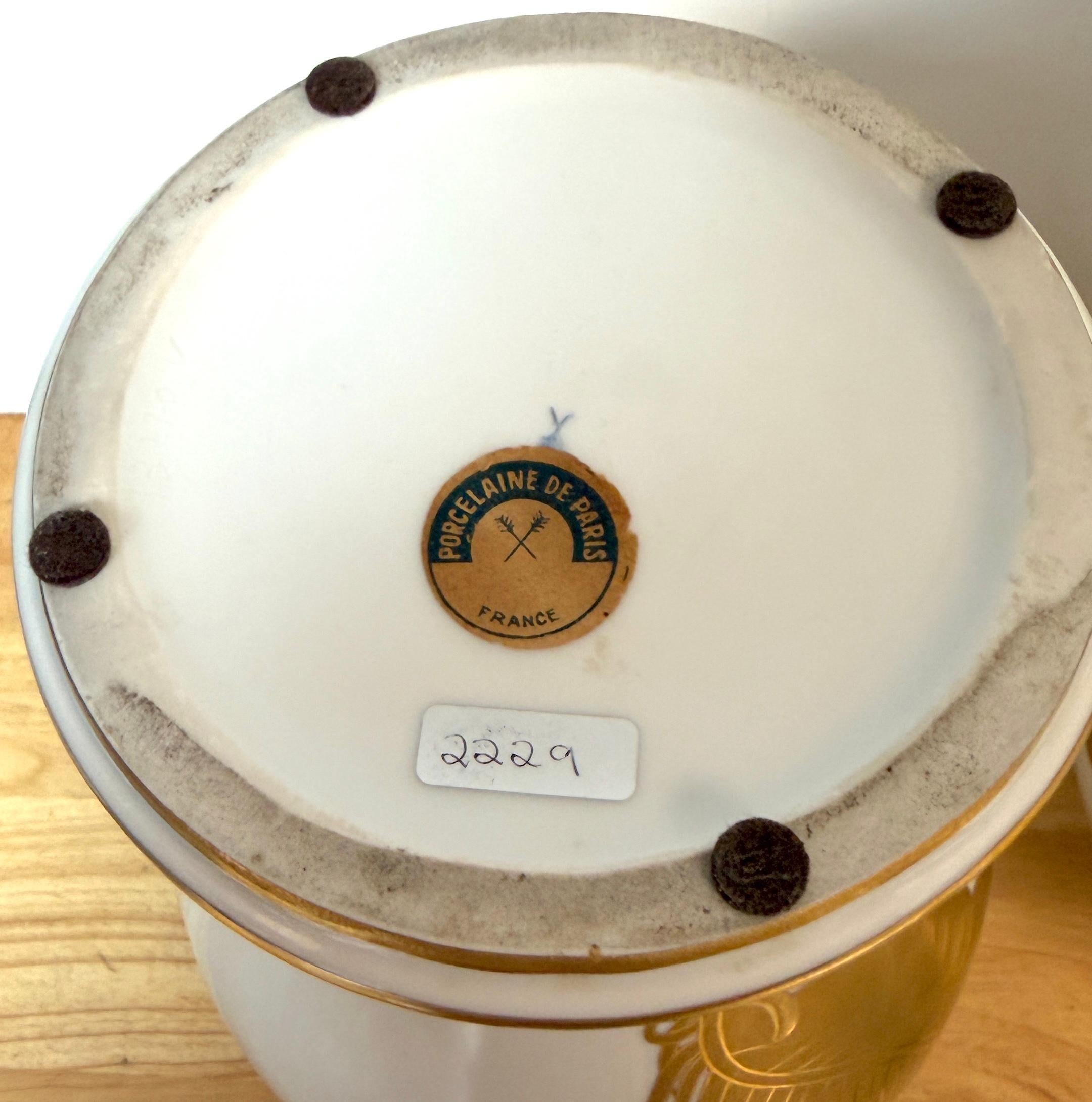 Pair Maison Jansen Style Porcelaine de Paris Covered Urns Gilt Feather Motif For Sale 5