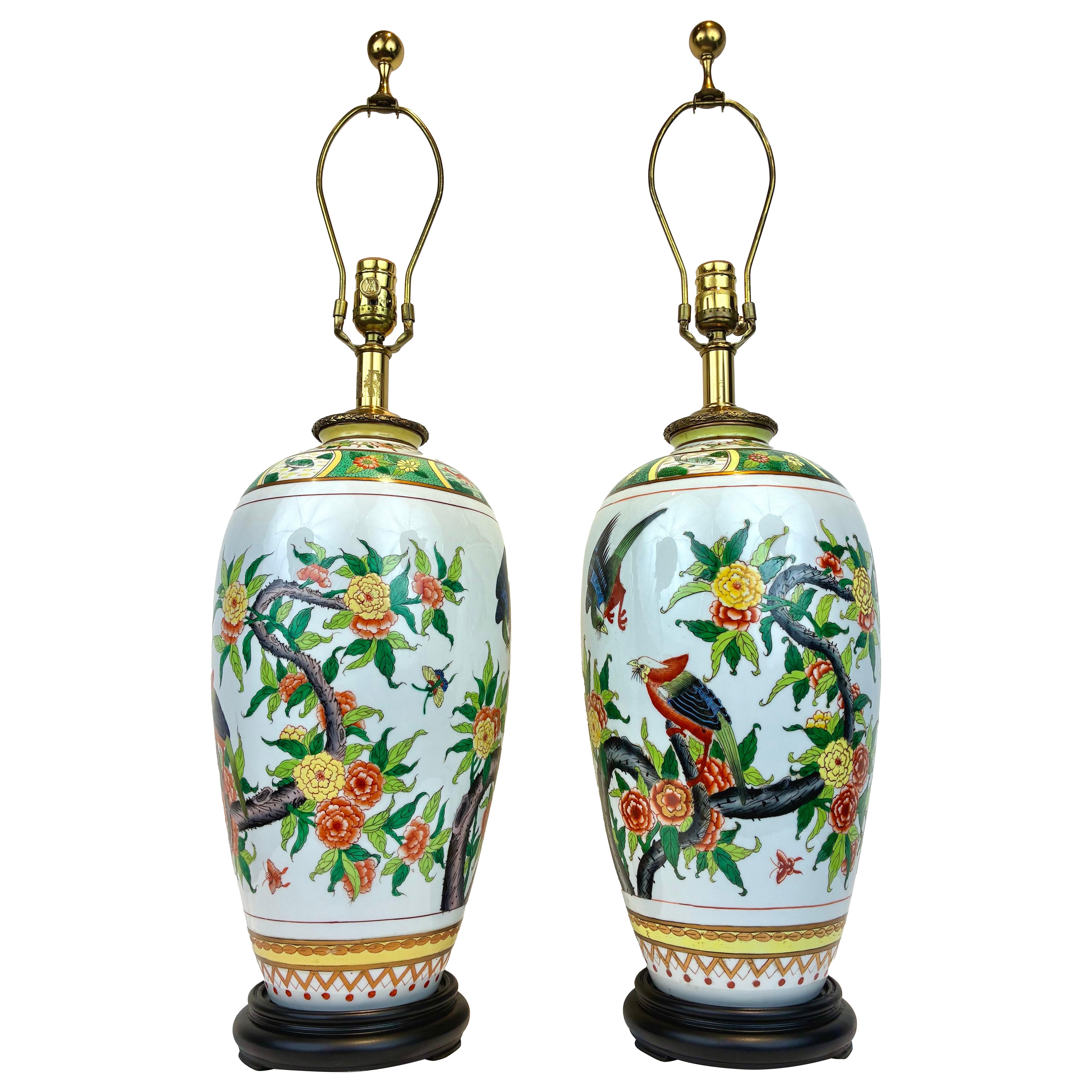 Pair Maitland Smith Chinese Export Style Porcelain Lamps. For Sale