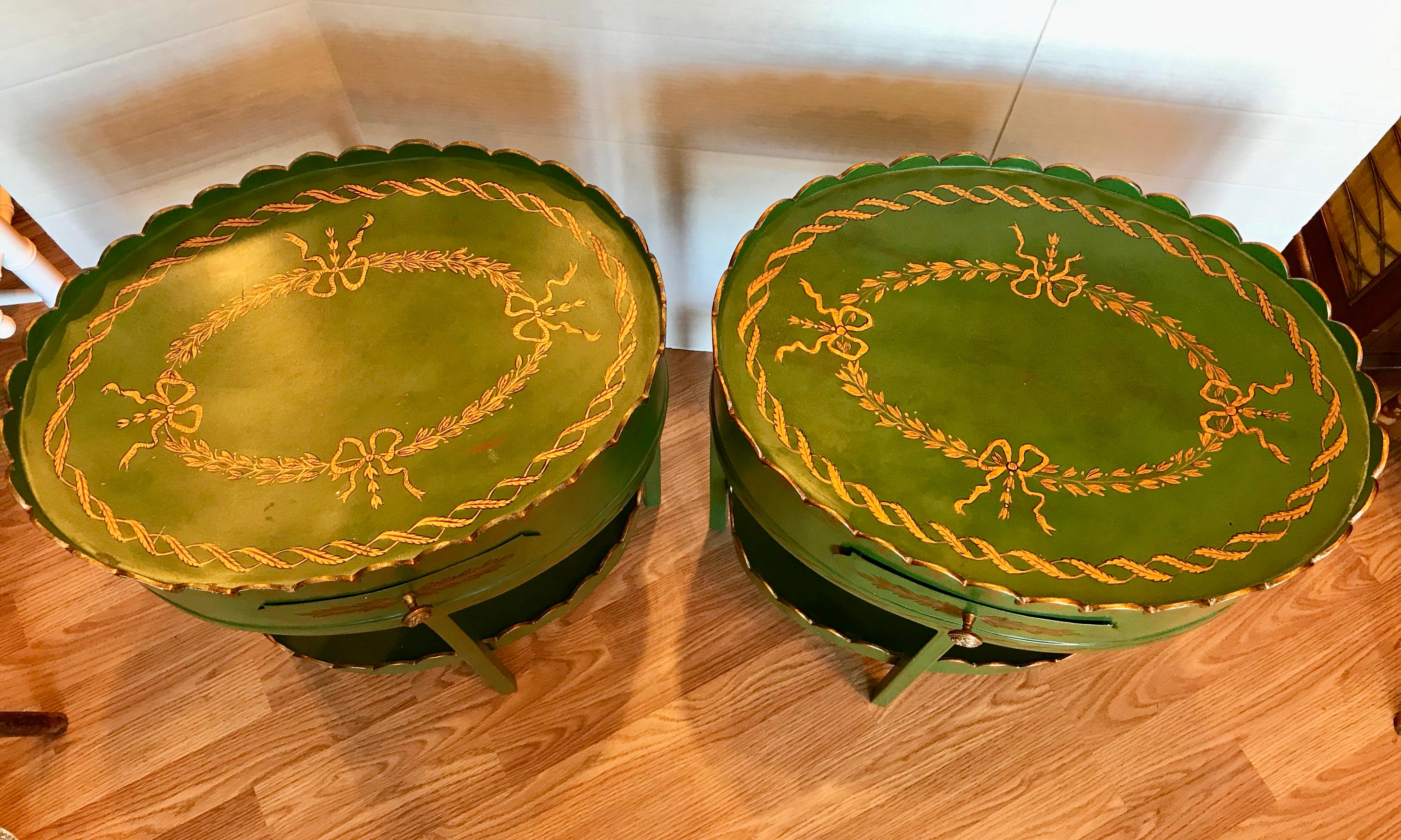 Pair of Maitland Smith Hand Painted Tole Tables In Good Condition In West Palm Beach, FL