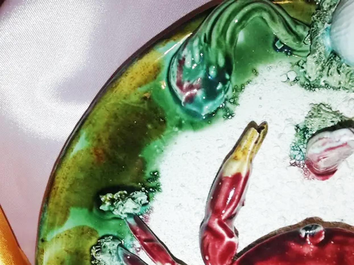 Paire de homard et de crabe Palissy en majolique  Plateaux, vers 1940 en vente 1