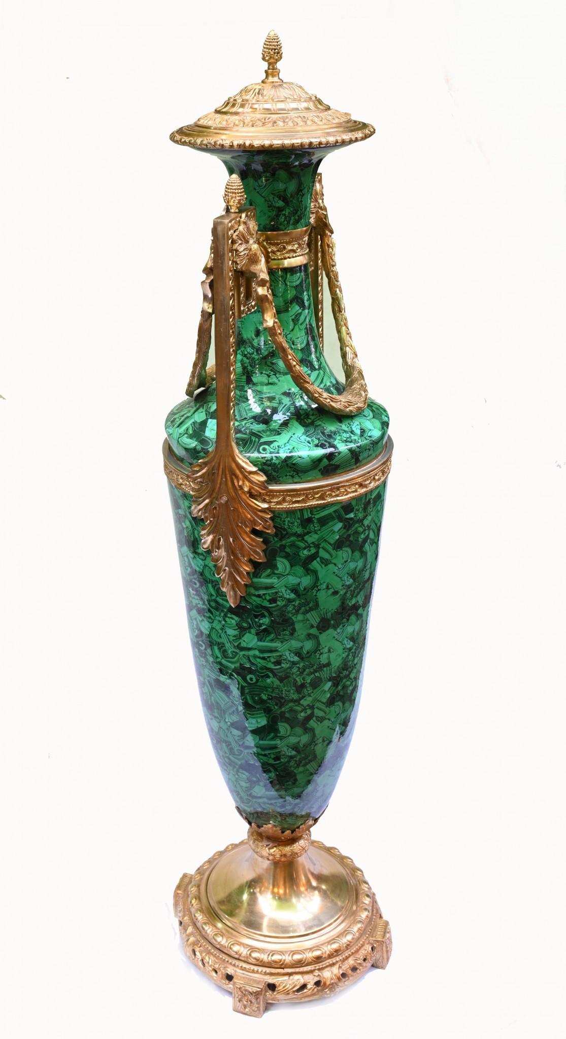 Paar Malachit Amphora Vasen Große Urnen Französisch Porzellan Vergoldet im Angebot 6