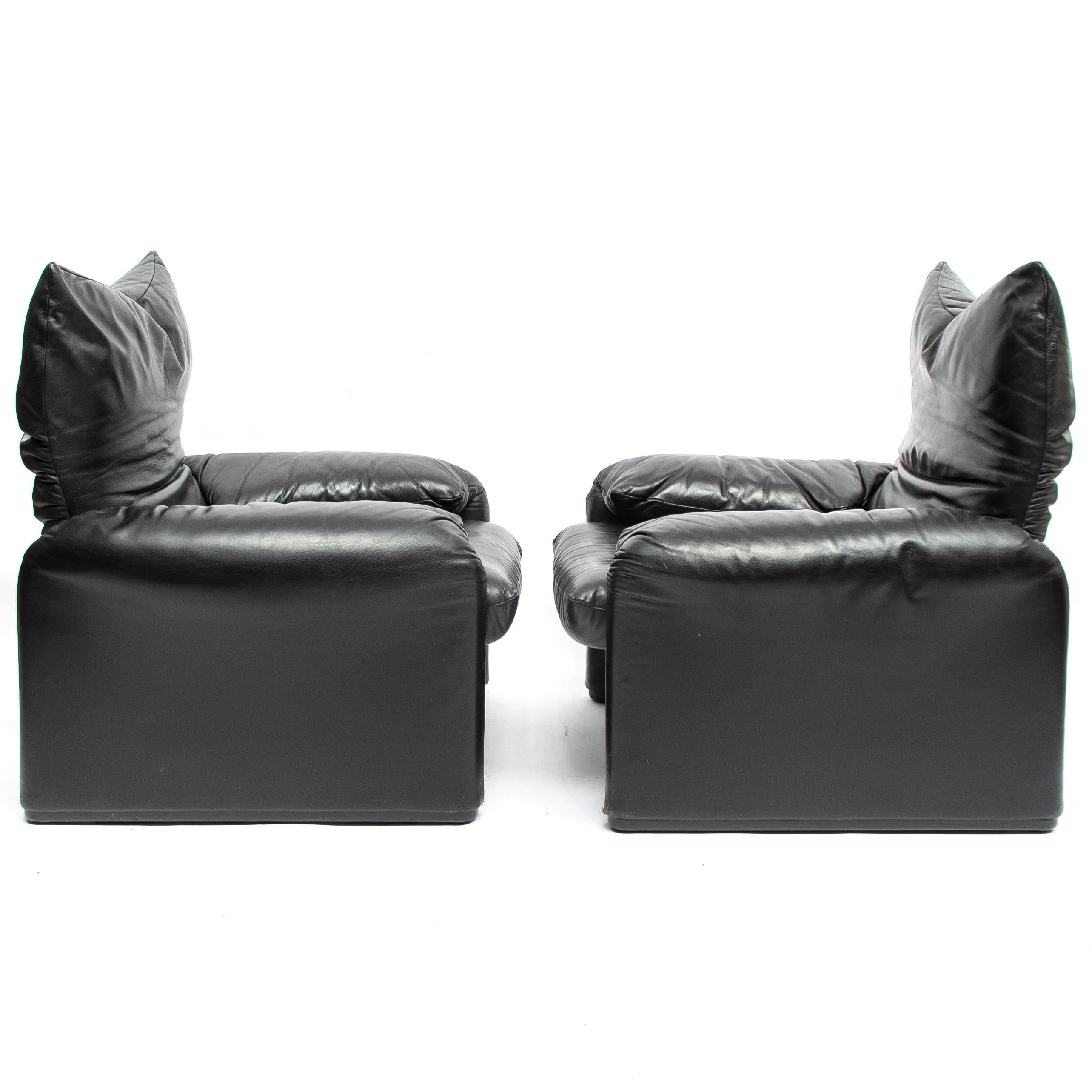 Italian Pair of “Maralunga” Lounge Chairs by Vico Magistretti for Cassina, 1970s