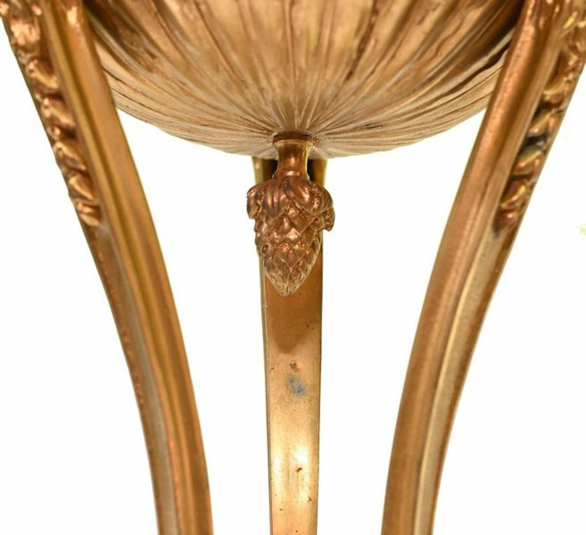 Paire de Cassolettes sur pied de vases en marbre, têtes de béliers dorées 1880 en vente 3