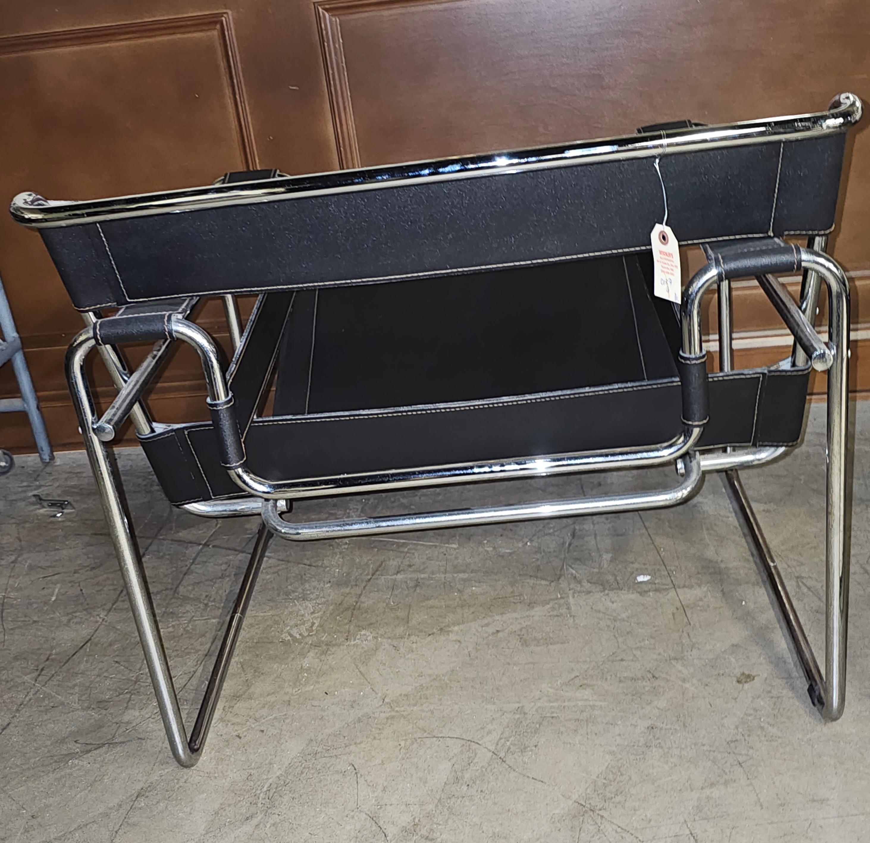 Mid-Century Modern Pair Marcel Breuer Chrome Metal And Leather Wassily Style Lounge Chairs For Sale