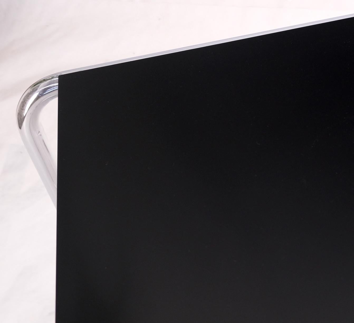 20th Century Pair Marcel Breuer Laccio Side Tables Black Laminated Top Tubular Chromed Base For Sale
