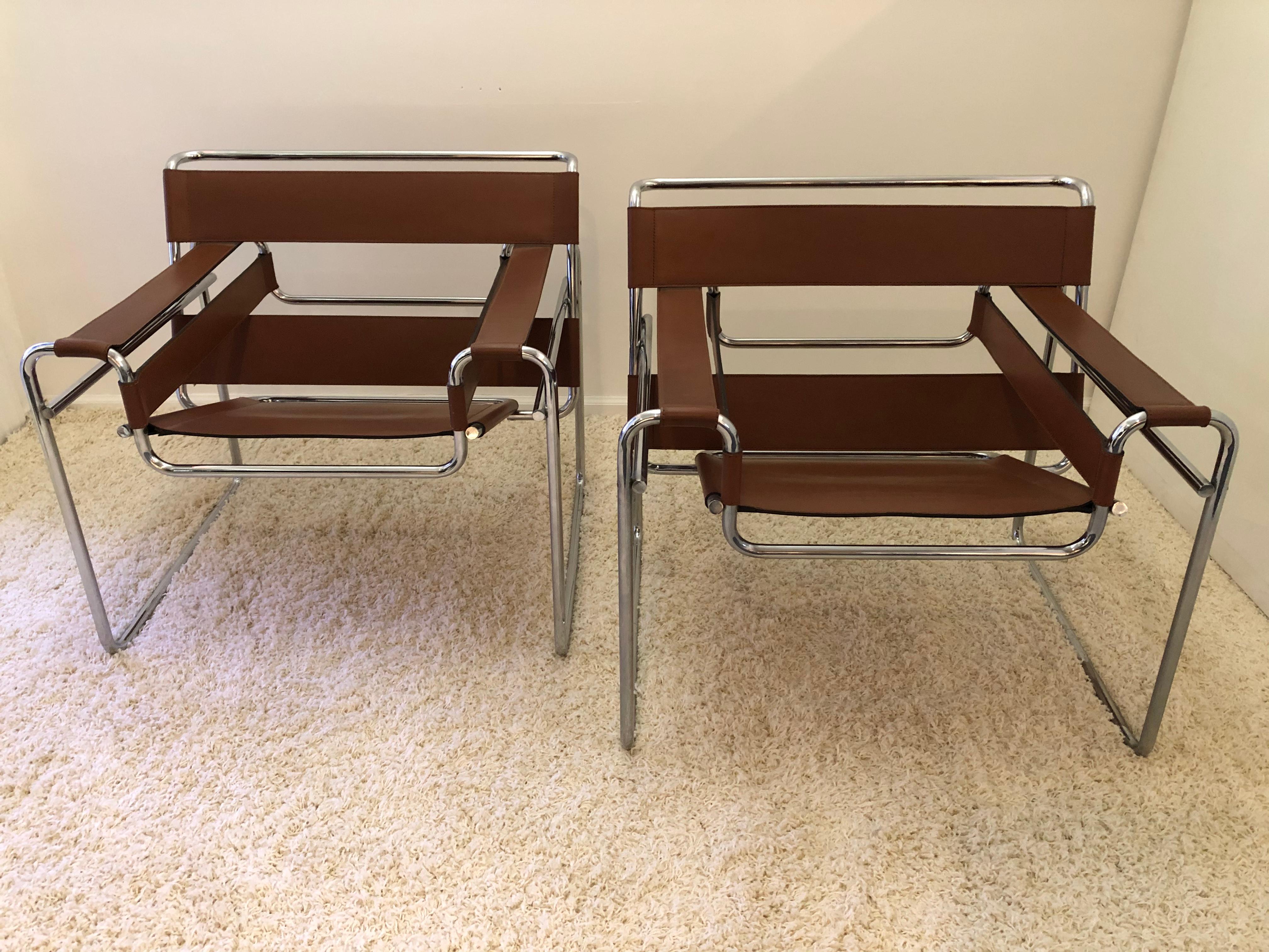 Italian Pair of Marcel Breuer Wassily Leather Lounge Chairs Gavina for Charles Stendig