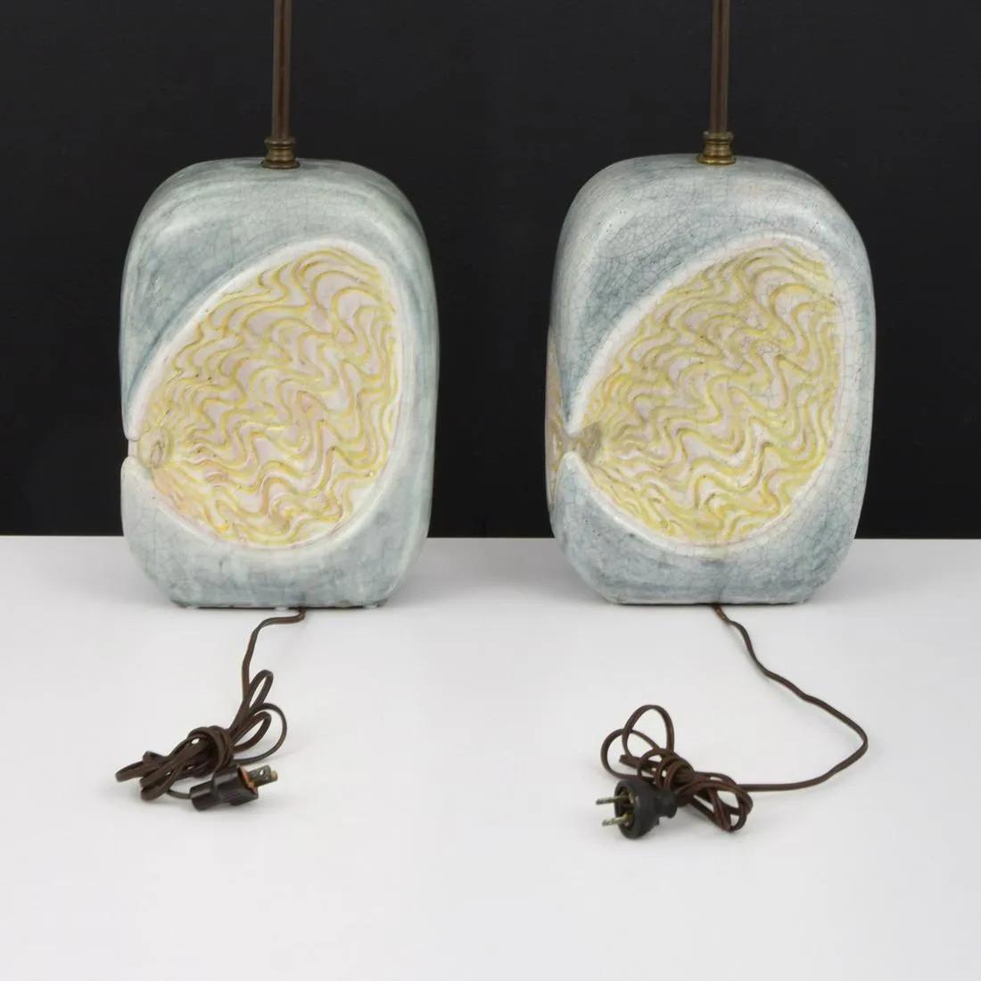 Lampen aus italienischer Keramik und Messing von Marcello Fantoni, Paar (Mitte des 20. Jahrhunderts) im Angebot