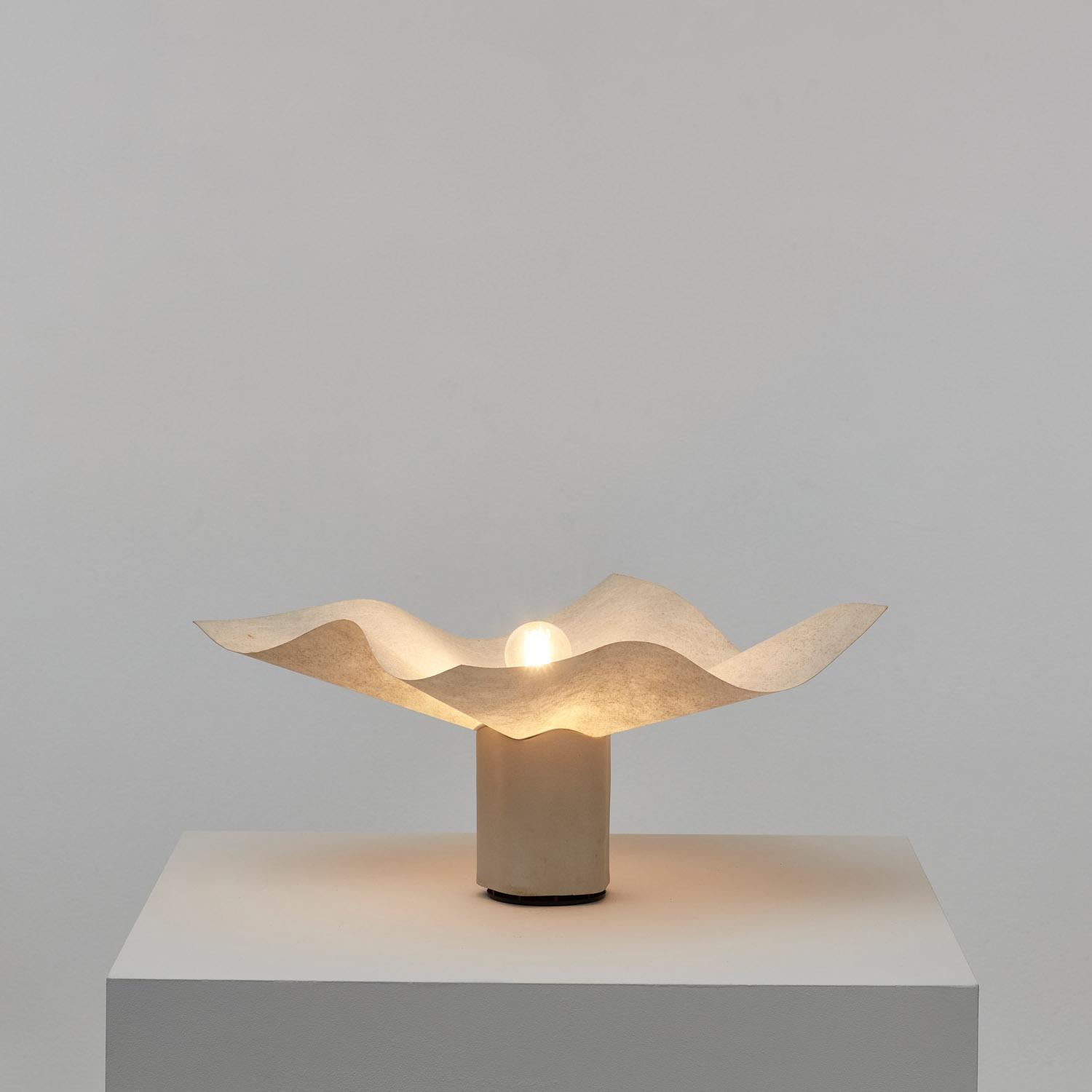 Fine XX secolo Coppia di lampade da tavolo Mario Bellini Area per Artemide, Italia 1974 in vendita