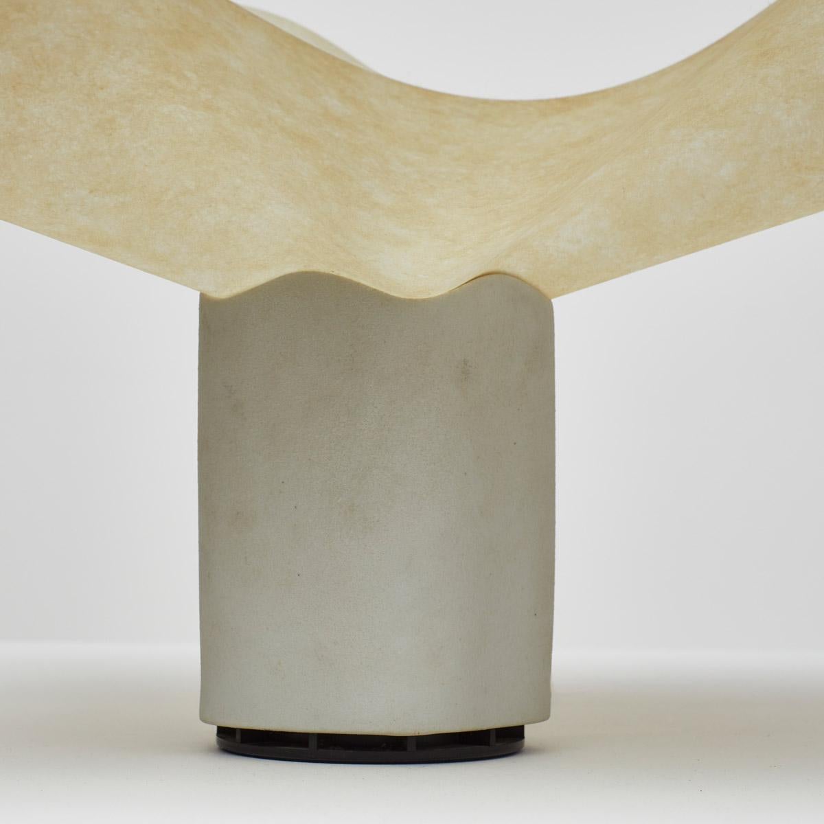Pair Mario Bellini Area table lamp for Artemide, Italy 1974 2