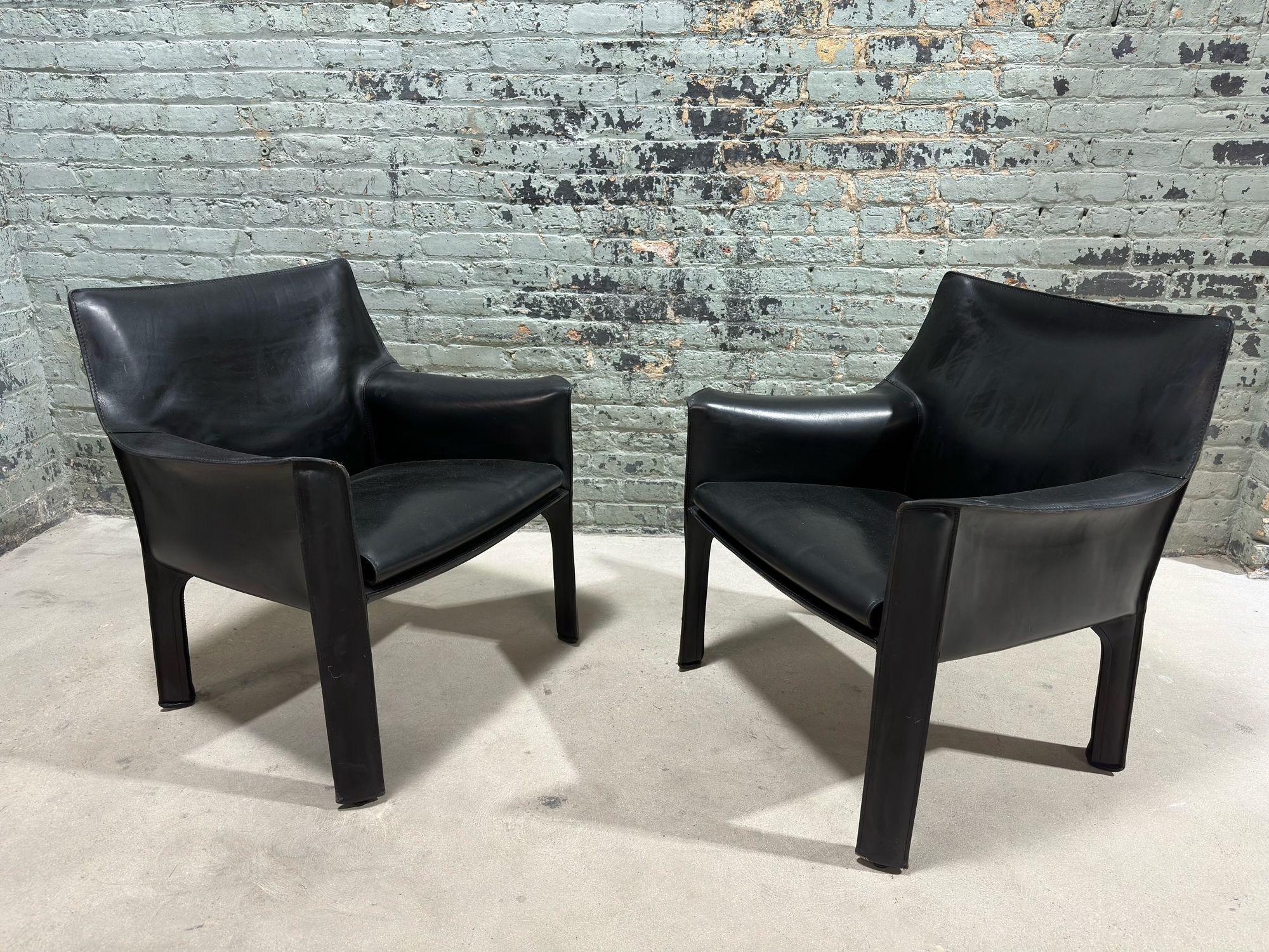 Post-Modern Pair Mario Bellini Black Leather Cab Chairs, Model 414 for Cassina Italy, 1980 For Sale