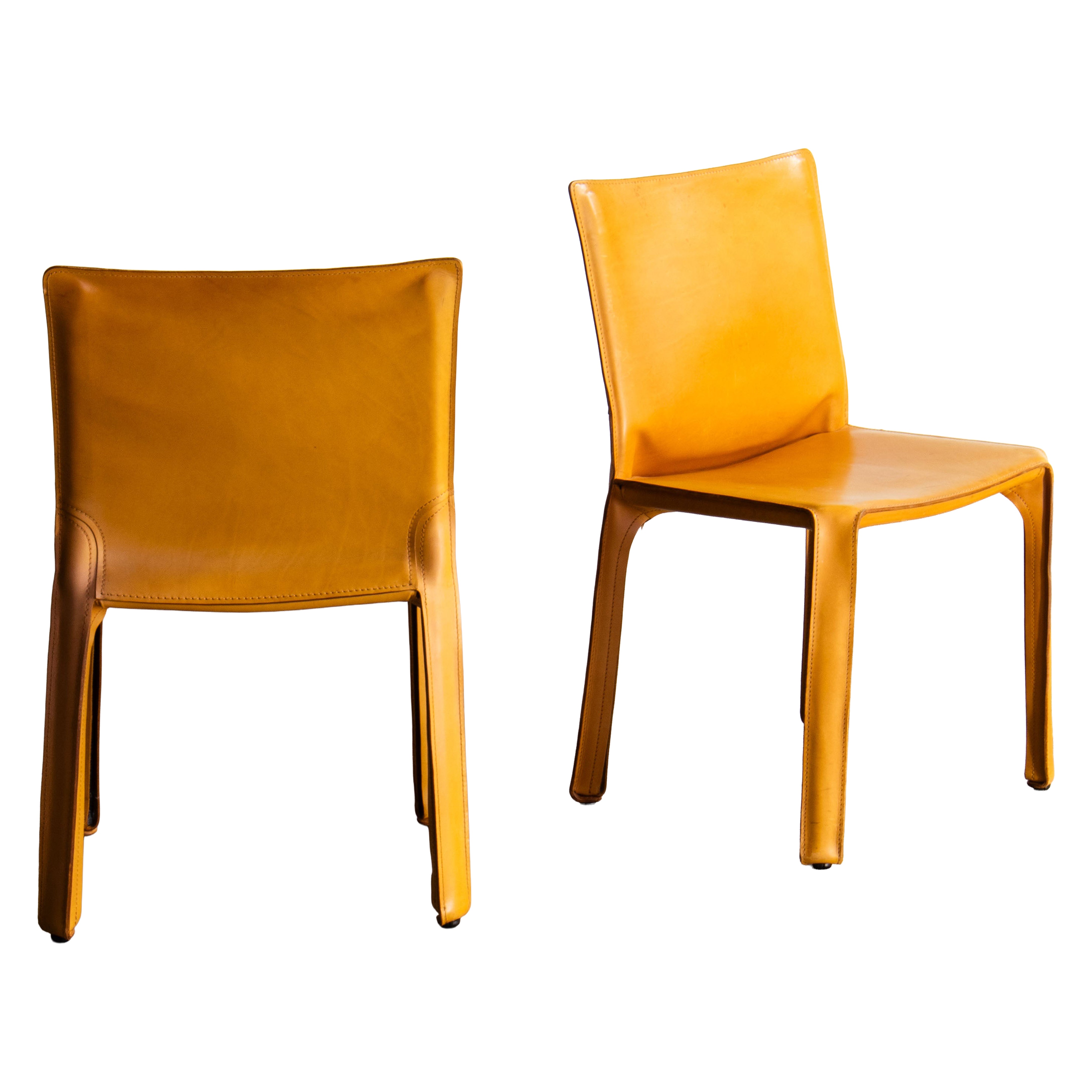 Pair Mario Bellini CAB 412 Chairs in Cognac Saddle Leather for Cassina, Italy
