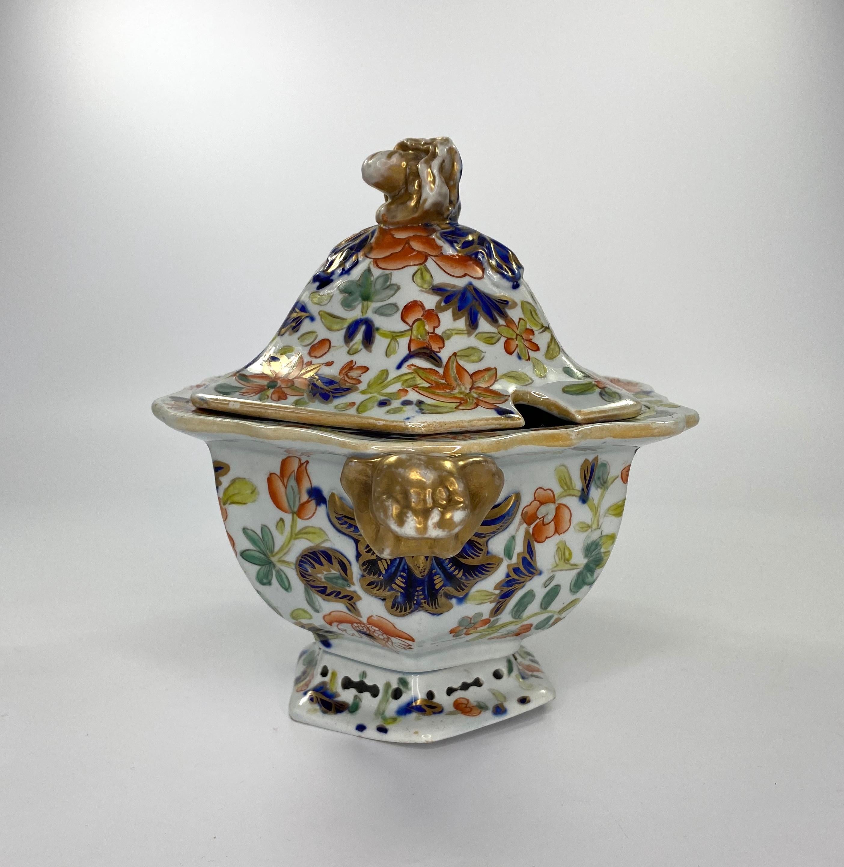 Pair of Masons Ironstone Tureens, Covers and Stands, circa 1815 1
