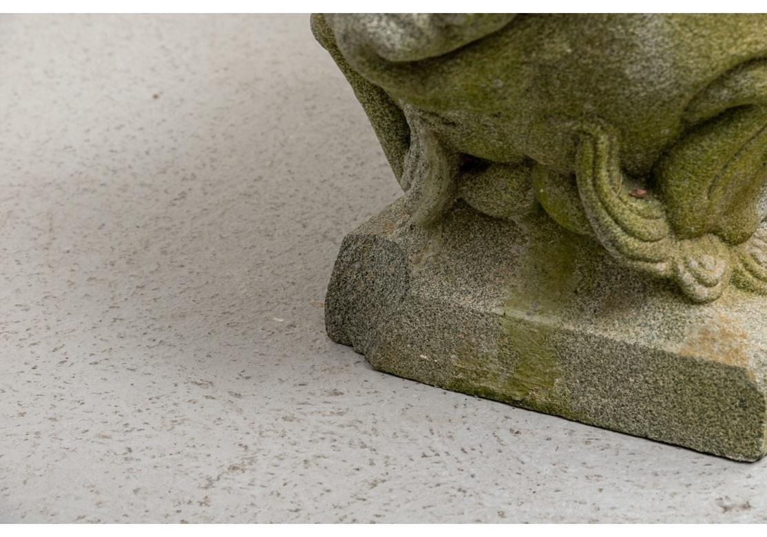 Paar massive geschnitzte Granit-Fuchslöwen-Eingangs-Wahrsager-Figuren  (Han) im Angebot