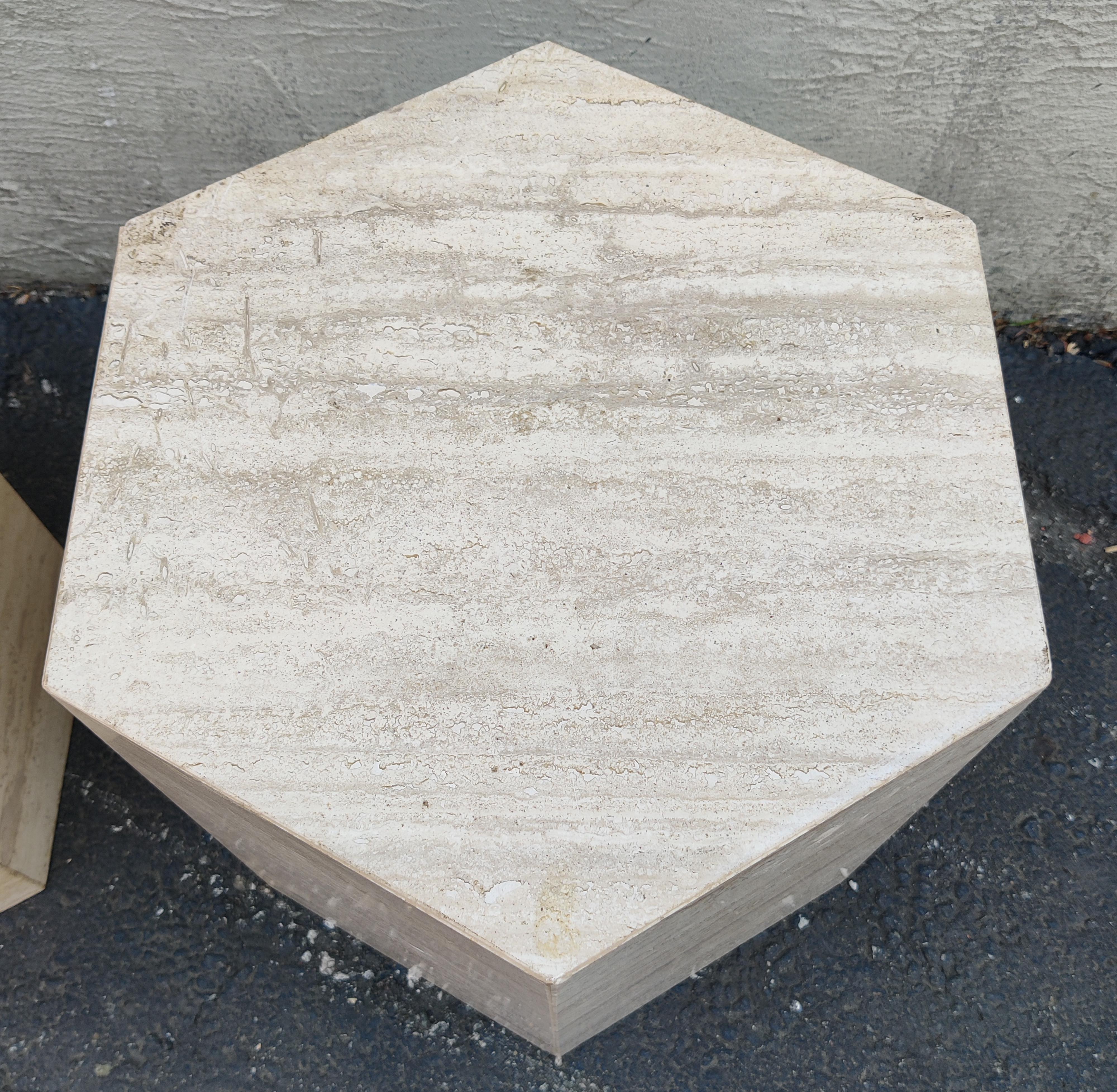 Pair Matching Post-Modern Italian Travertine Marble Hexagonal Side Tables, 1970s For Sale 3