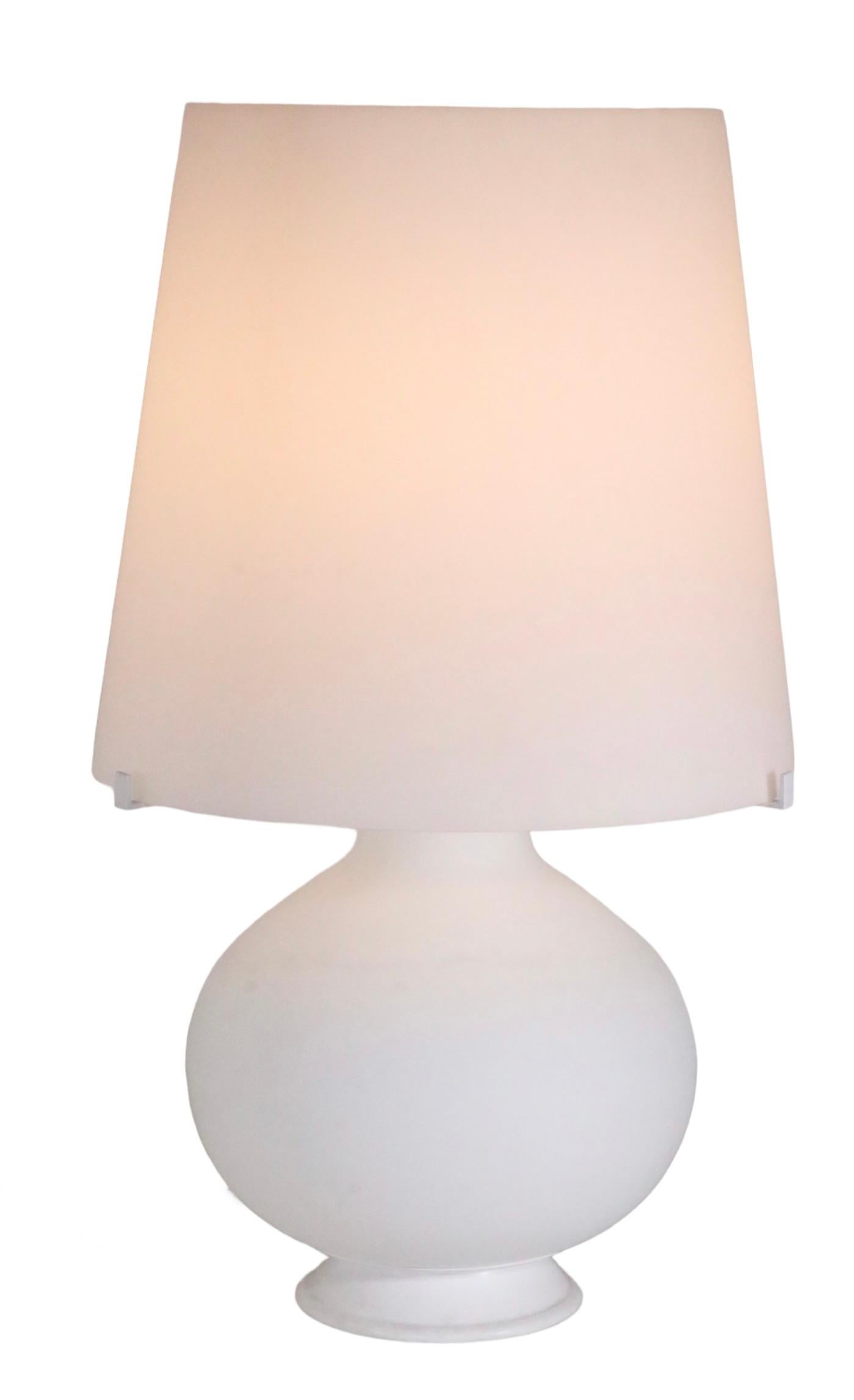 Mid-Century Modern Pair Max Ingrand for Fontana Arte Model 1853 Frosted White Glass Table Lamps