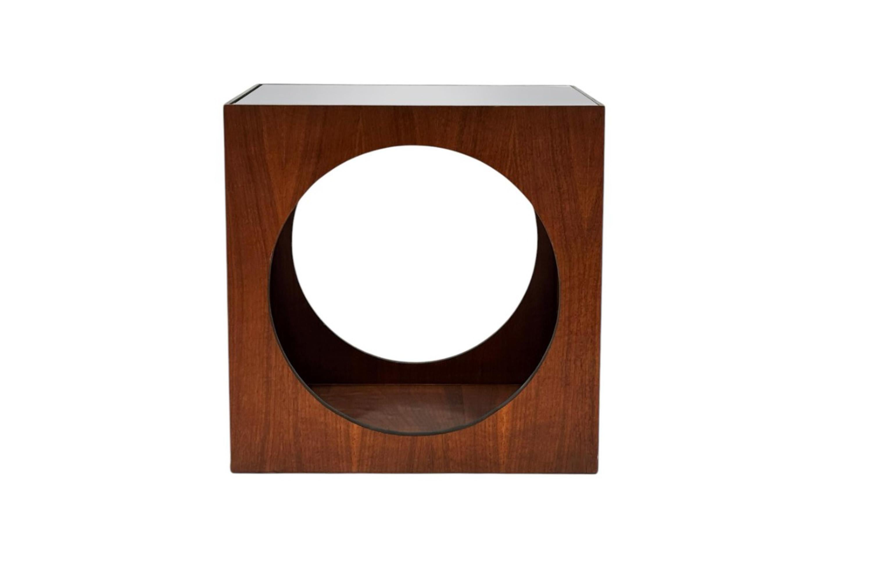 Pair MCM Baughman Geometric Cube Walnut & Glass End Table or Side Drinks Tables 1
