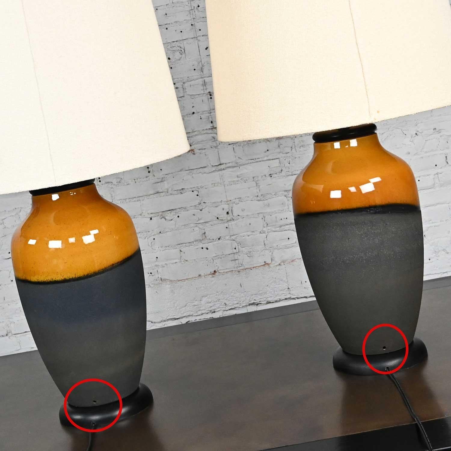 Pair MCM Black & Gold Large Scale Table Lamps by Carstens Tonnieshof of Germany In Good Condition For Sale In Topeka, KS